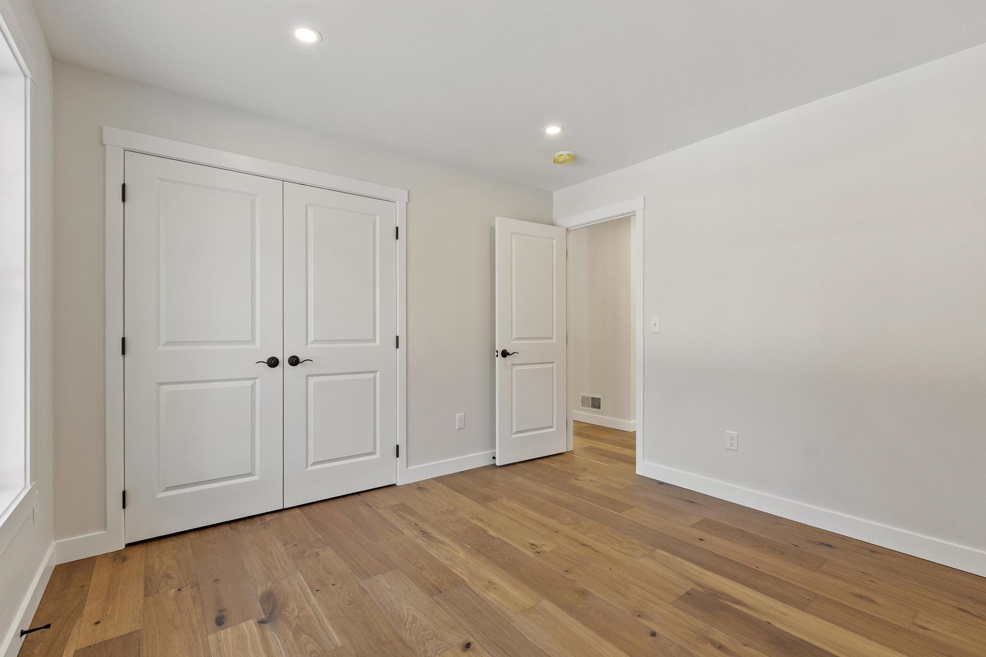 6 Cascade Dr, New Ipswich, NH 03071