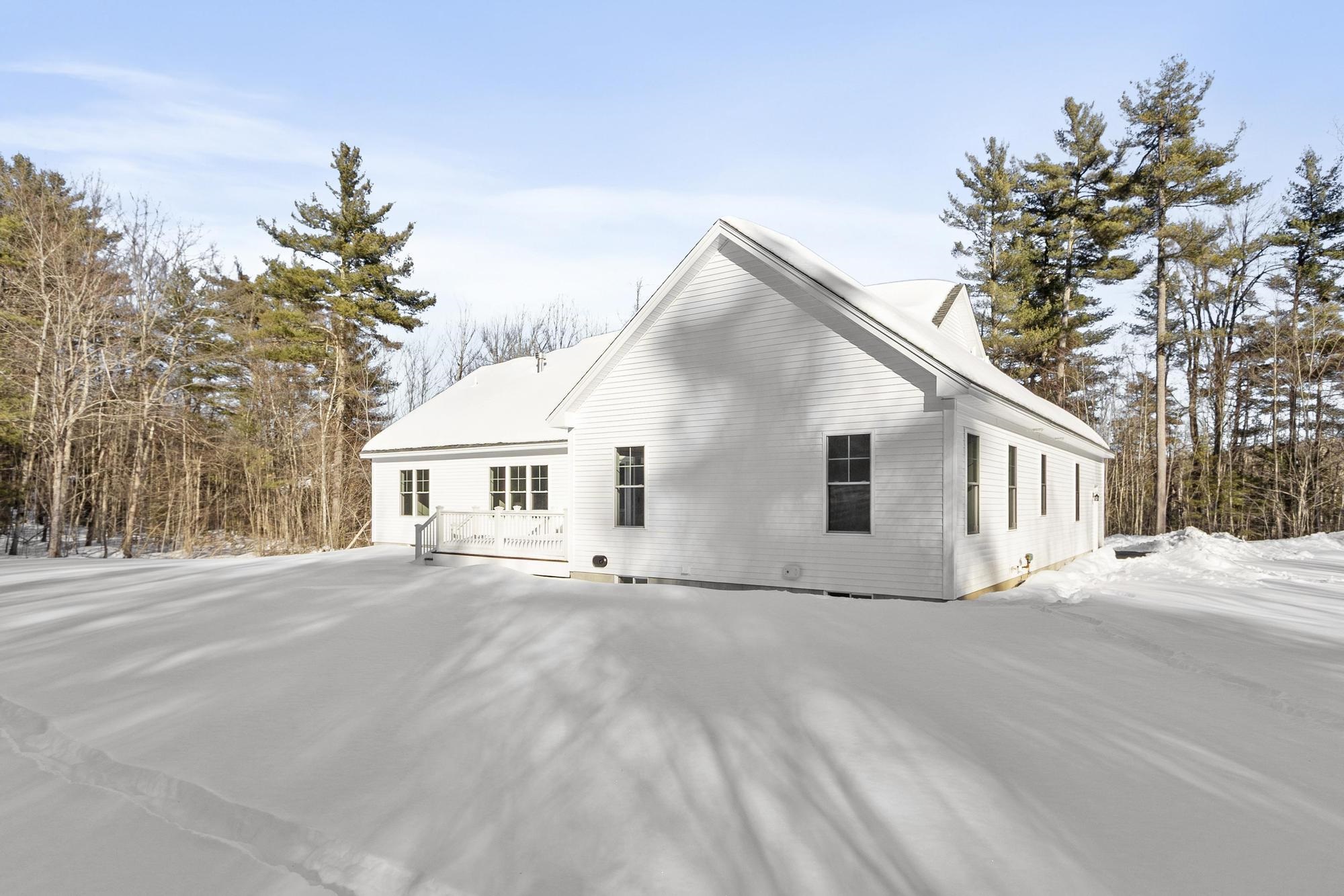 6 Cascade Dr, New Ipswich, NH 03071
