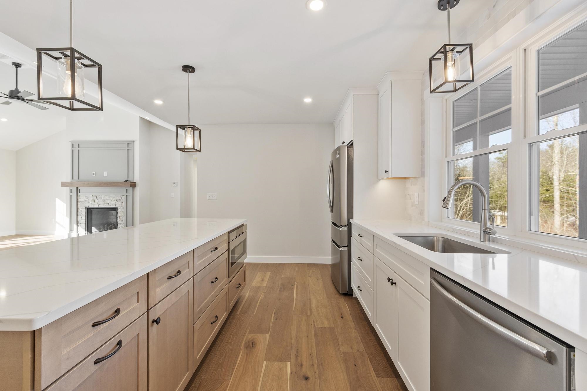 6 Cascade Dr, New Ipswich, NH 03071