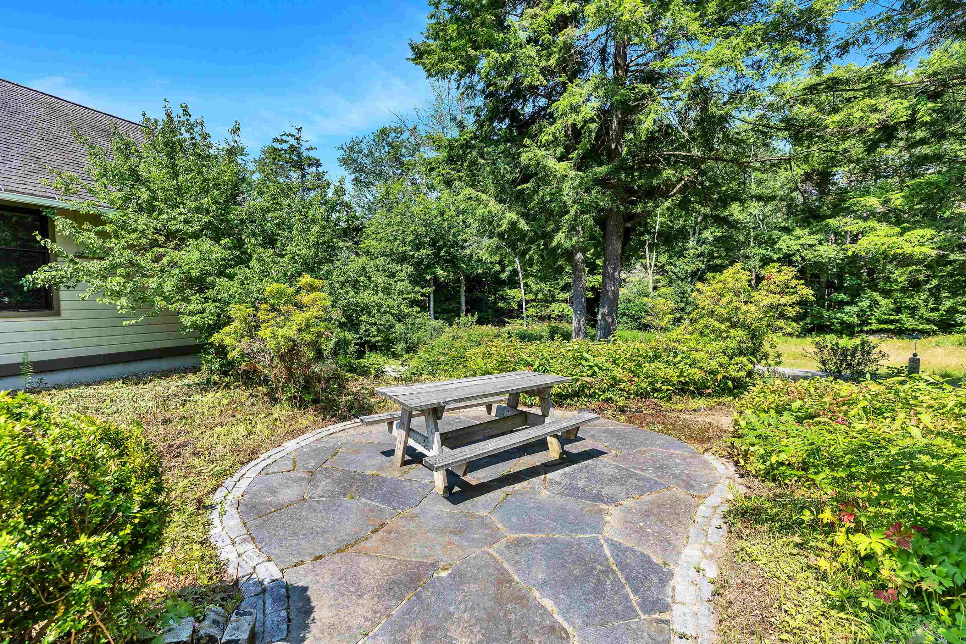 Pleasant Surroundings