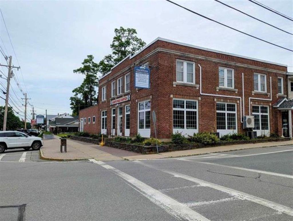 Charlestown NH&nbsp; for rent $$2,500 Monthly Rent with Lease Term 