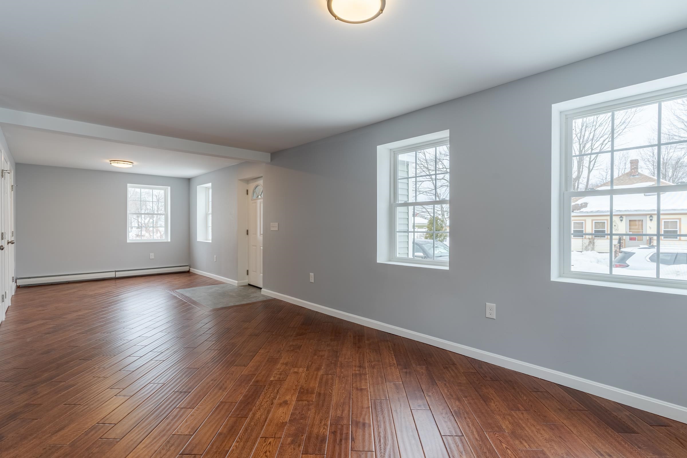 Homes for sale in Rochester, NH | 33 Linden St, Rochester, NH 03867 | MLS# 5076790