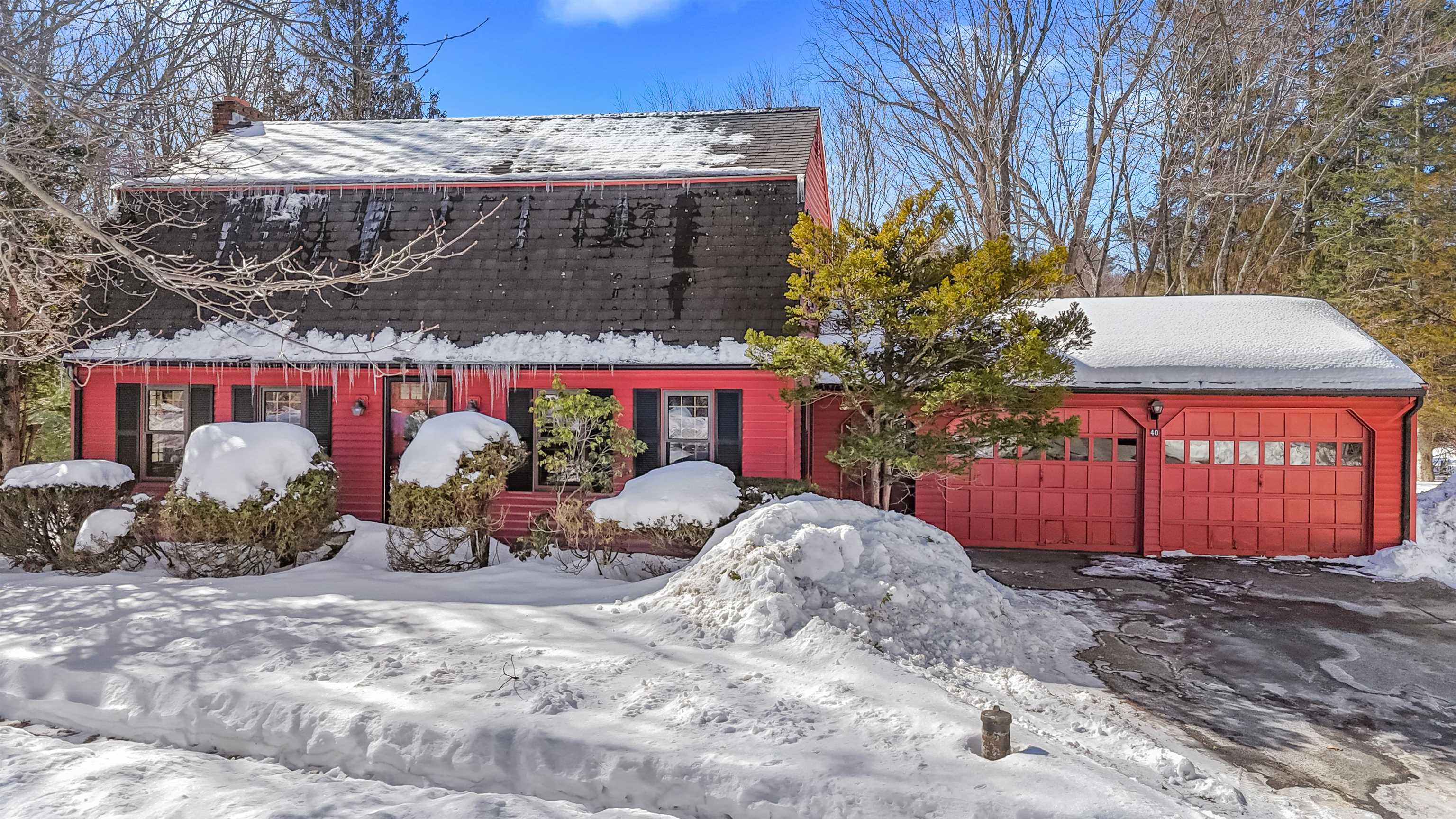 40 Meditation Ln, Atkinson, NH 03811