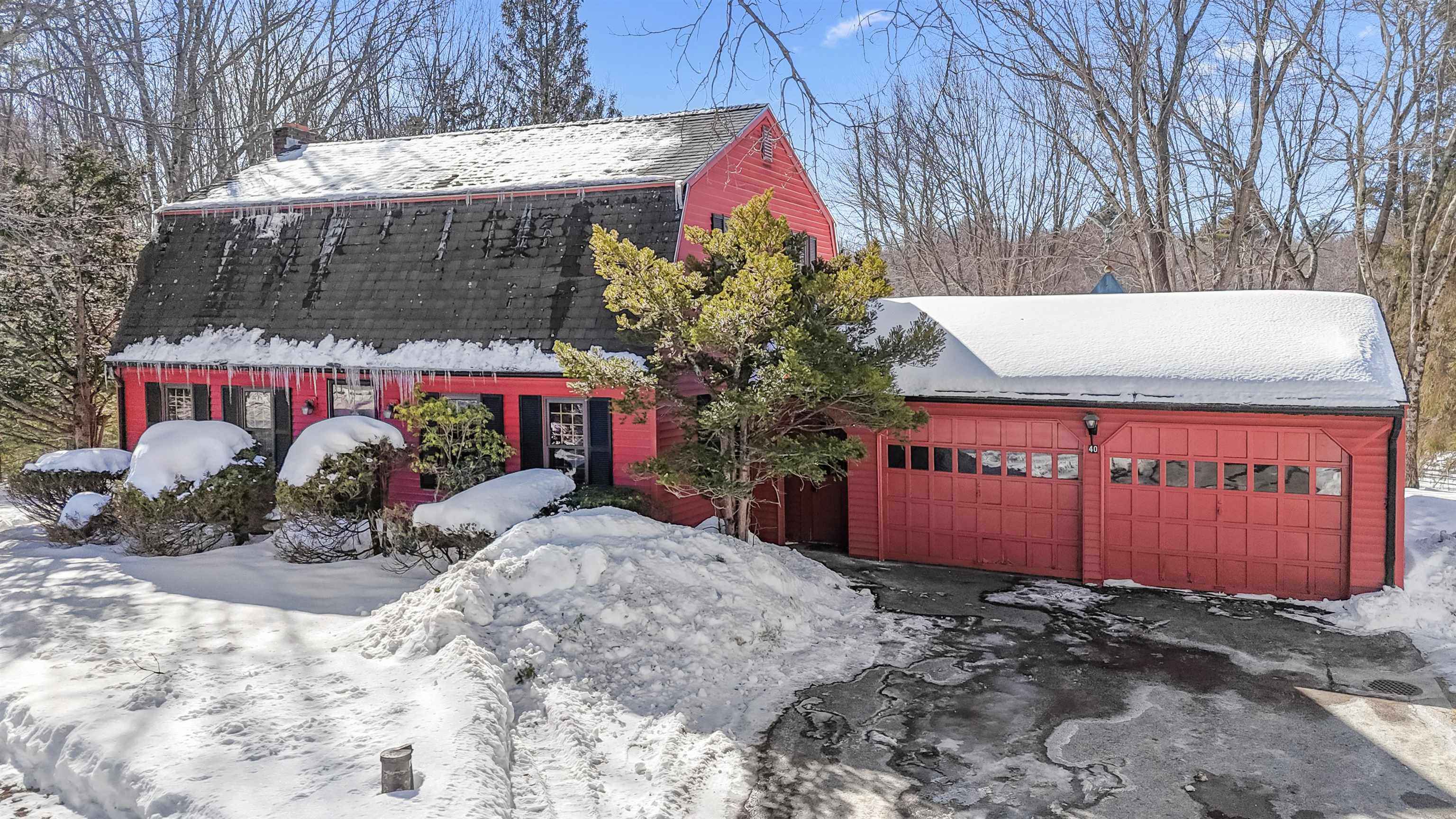 40 Meditation Ln, Atkinson, NH 03811