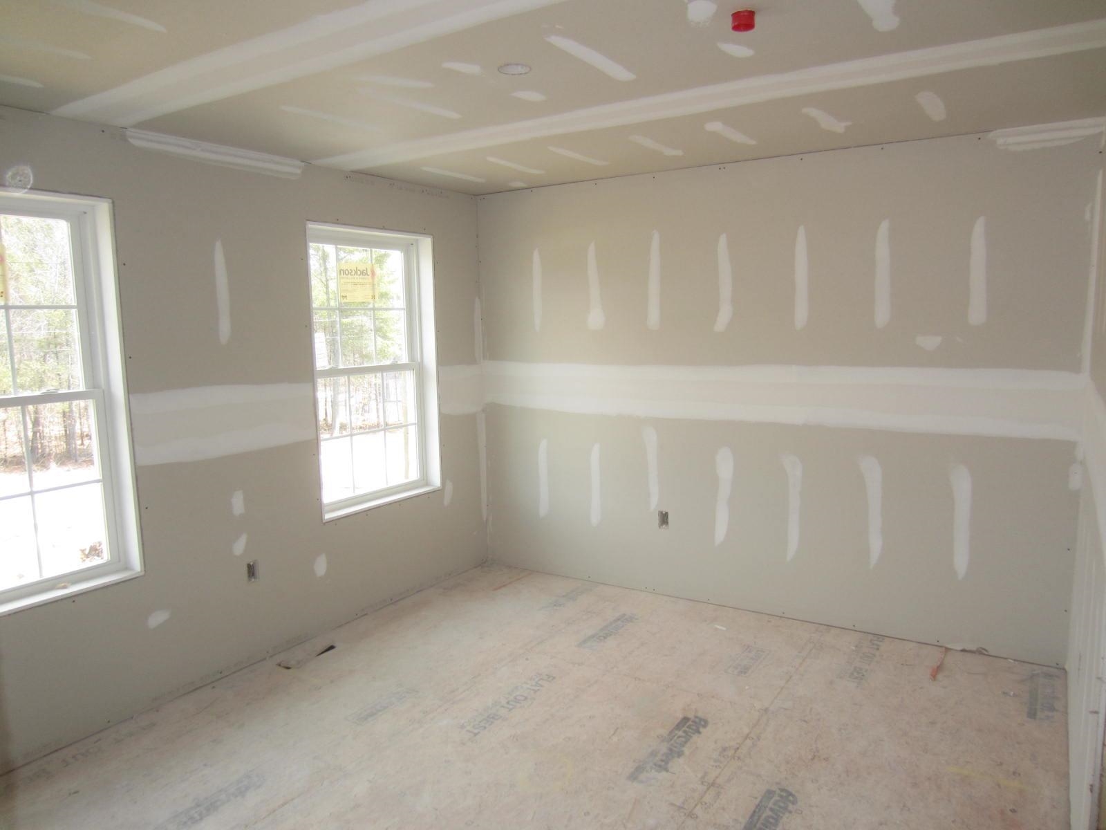 11 Wellington Ct, Ossipee, NH 03814