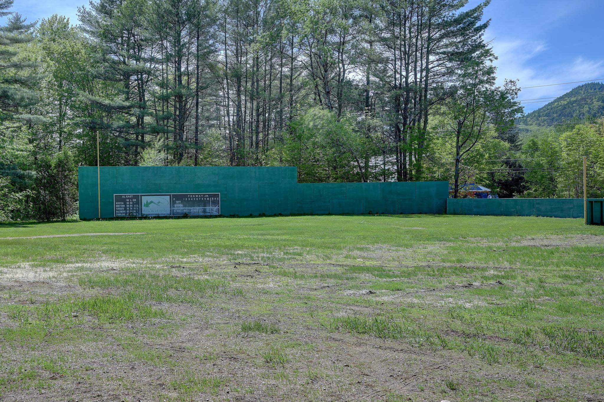 18E Seasons At Attitash Rd, Bartlett, NH 03812