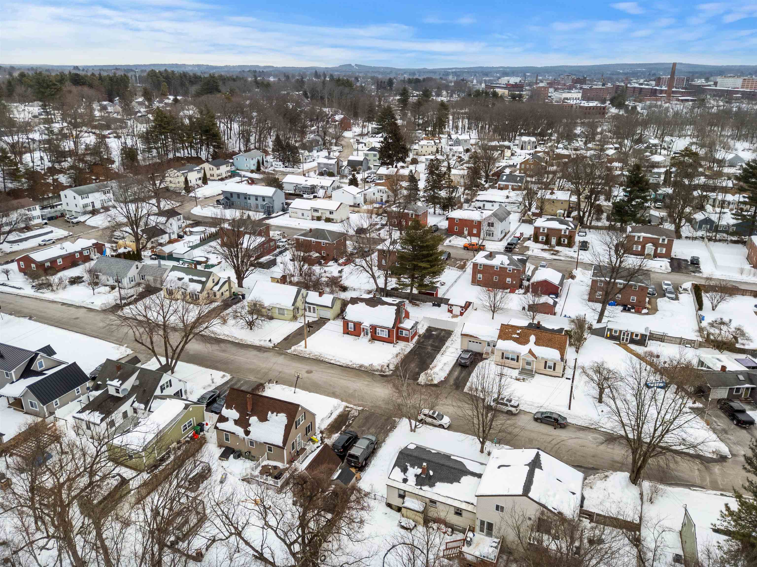 63 Tampa St, Nashua, NH 03064