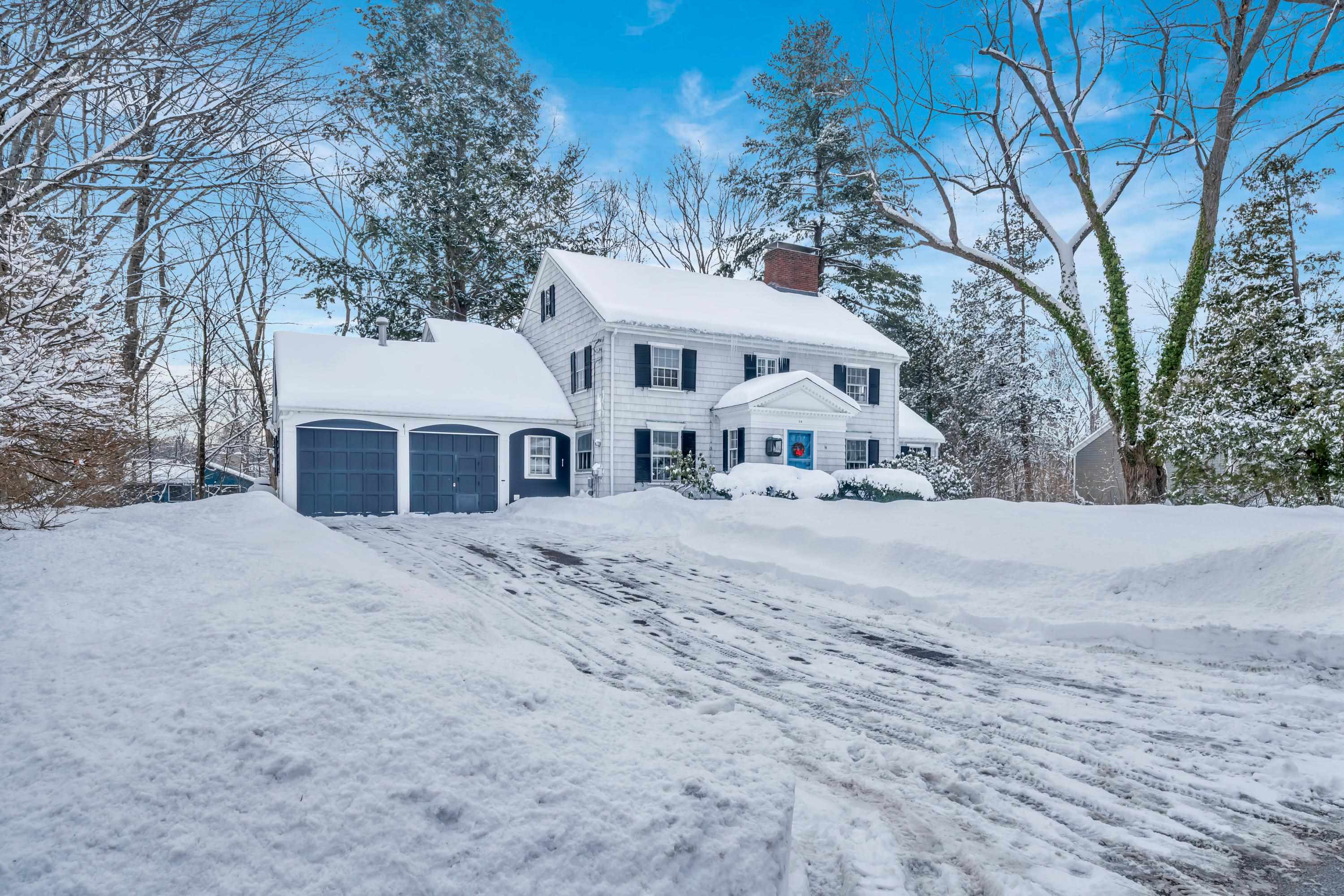 36 Woodman Rd, Durham, NH 03824