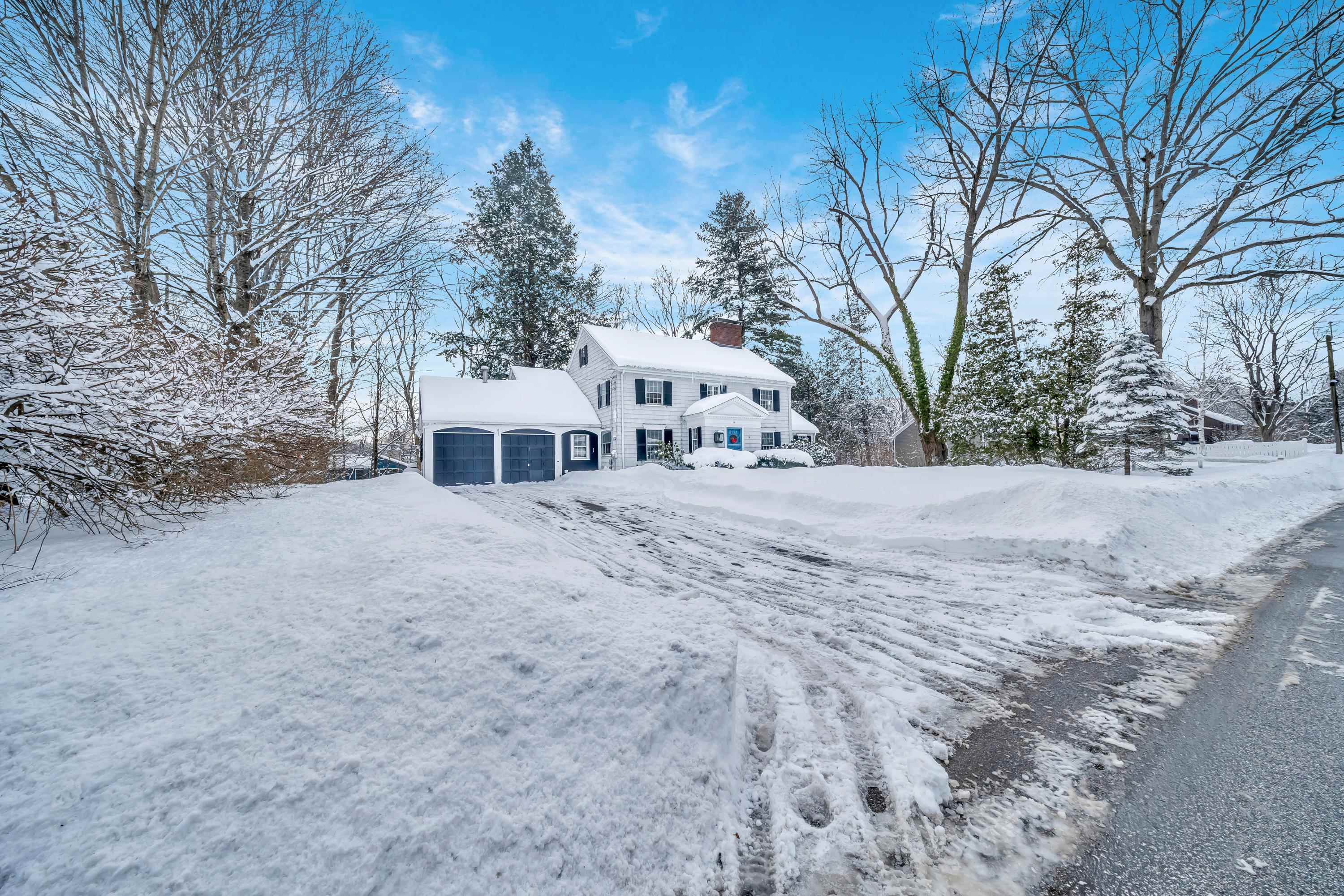 36 Woodman Rd, Durham, NH 03824