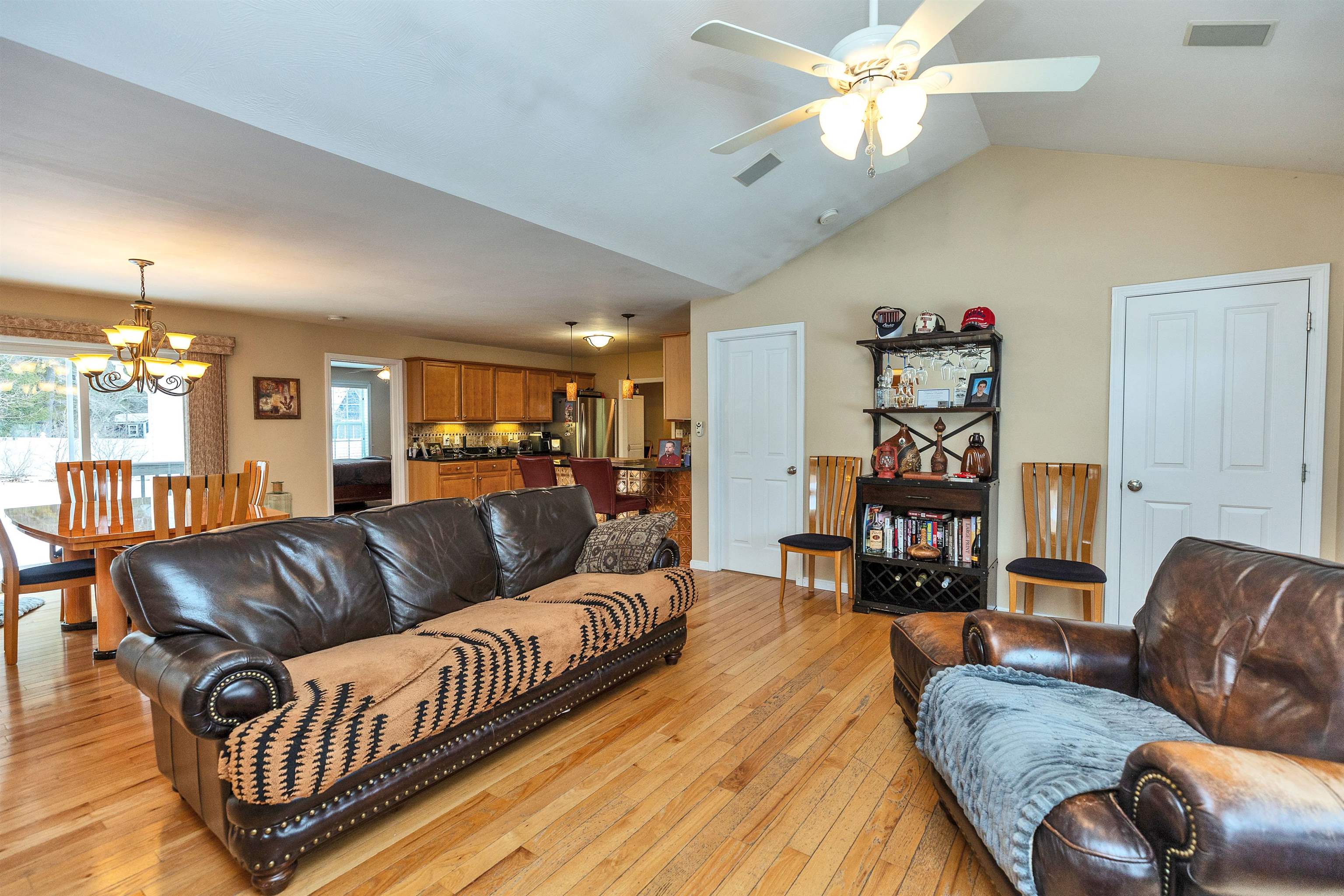 57 Baldwin St, Nashua, NH 03064