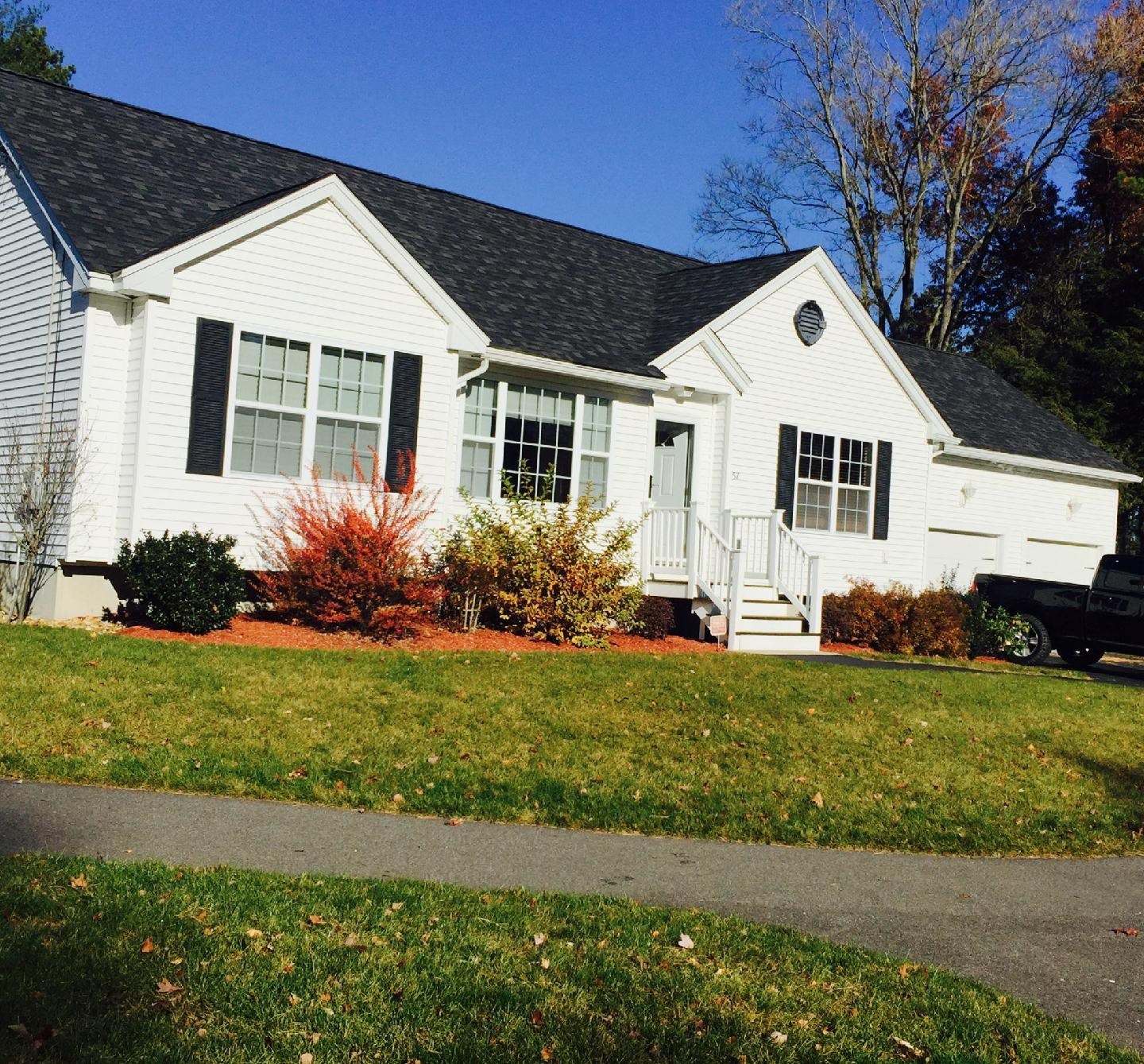 57 Baldwin St, Nashua, NH 03064