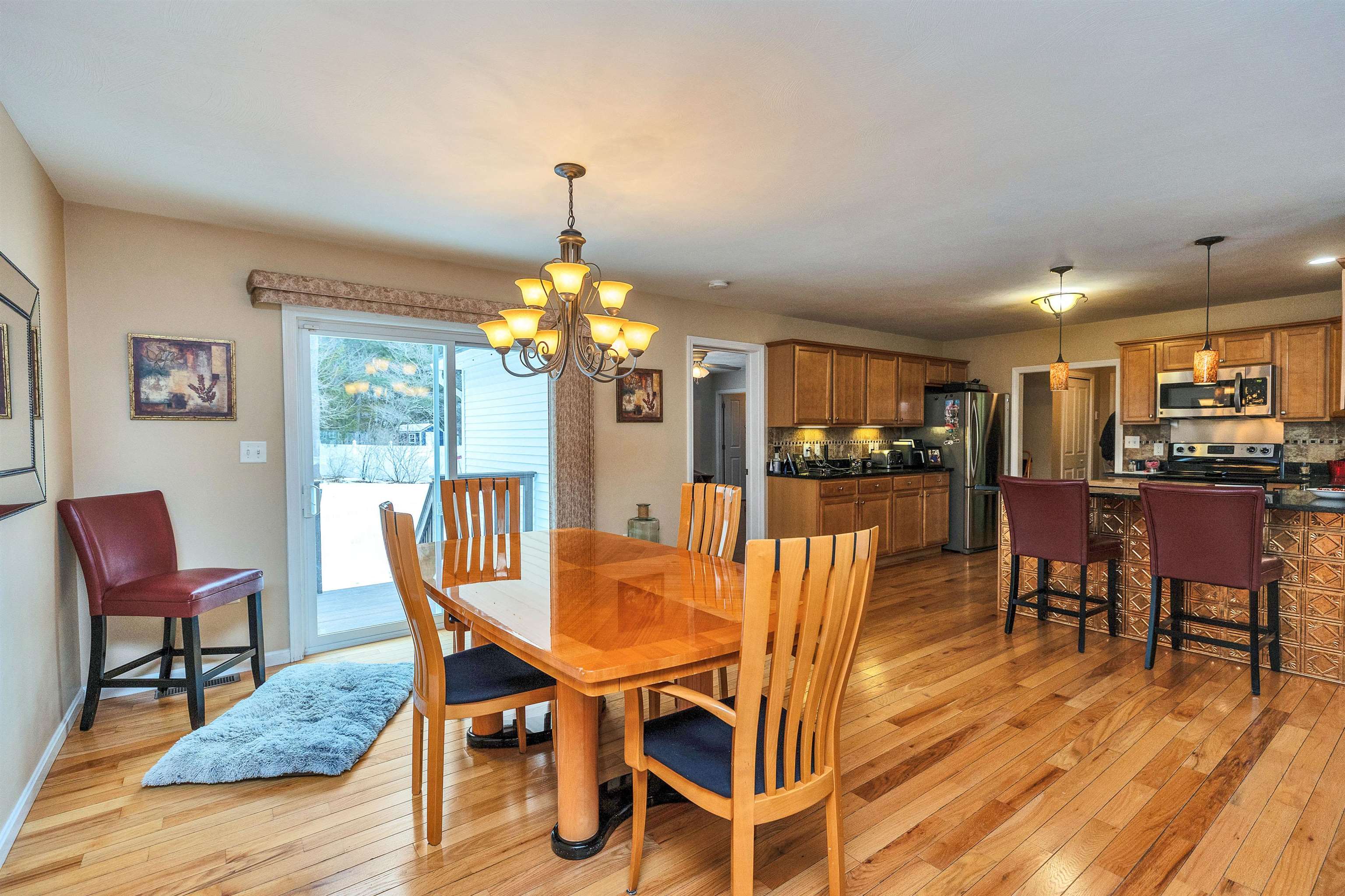 57 Baldwin St, Nashua, NH 03064