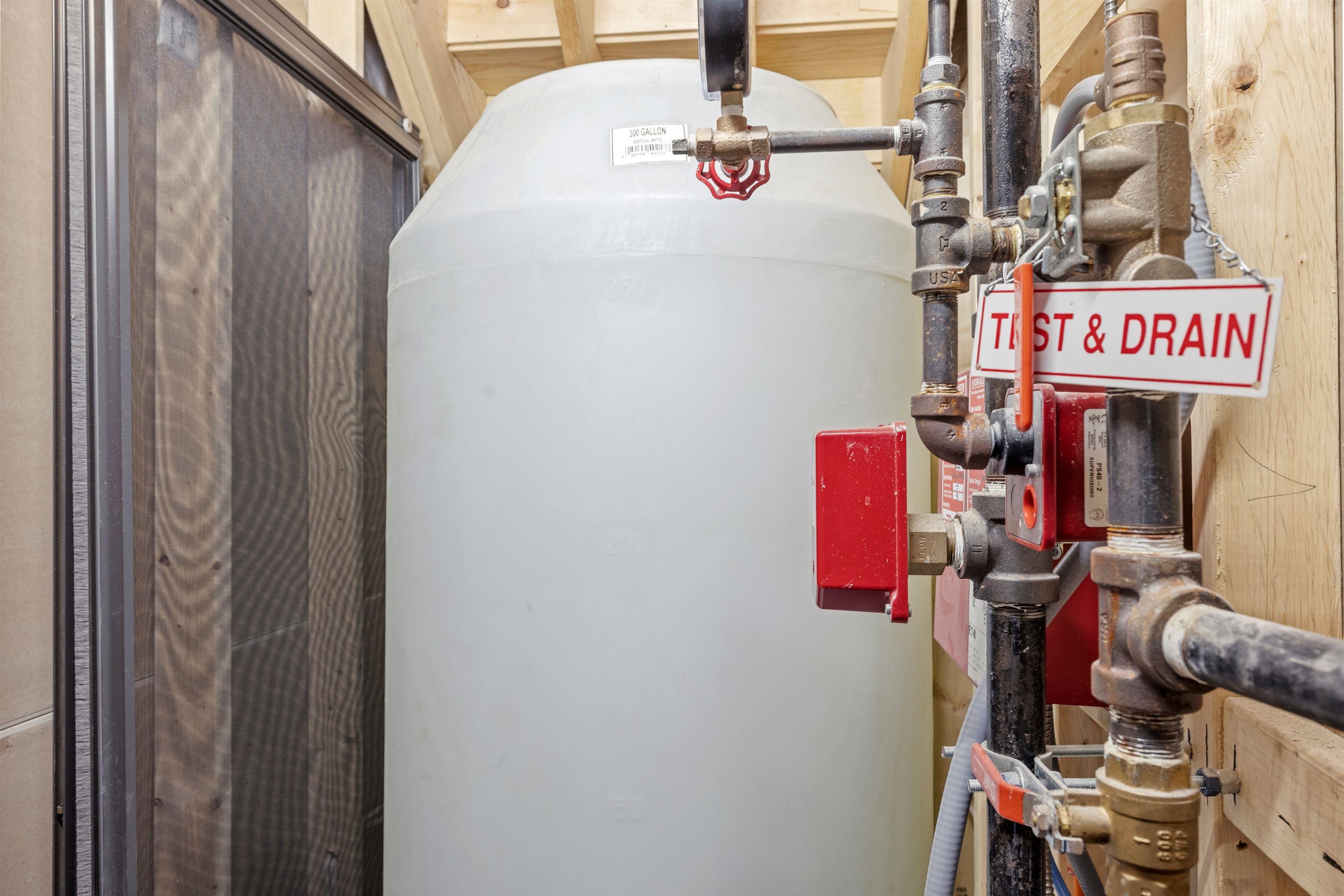 17 Landing Rd, Lincoln, NH 03251