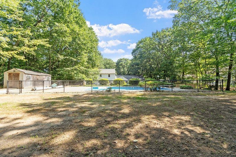 55 Woodridge Rd, Hampstead, NH 03826