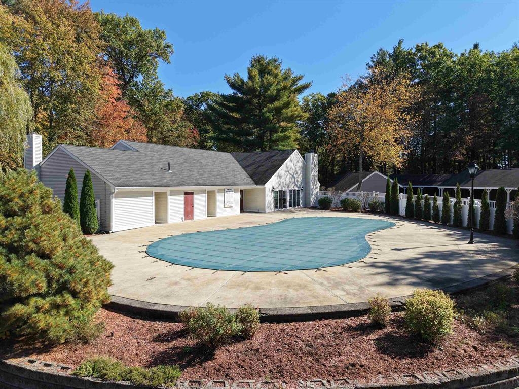 14 Northbrook Dr, Manchester, NH 03102