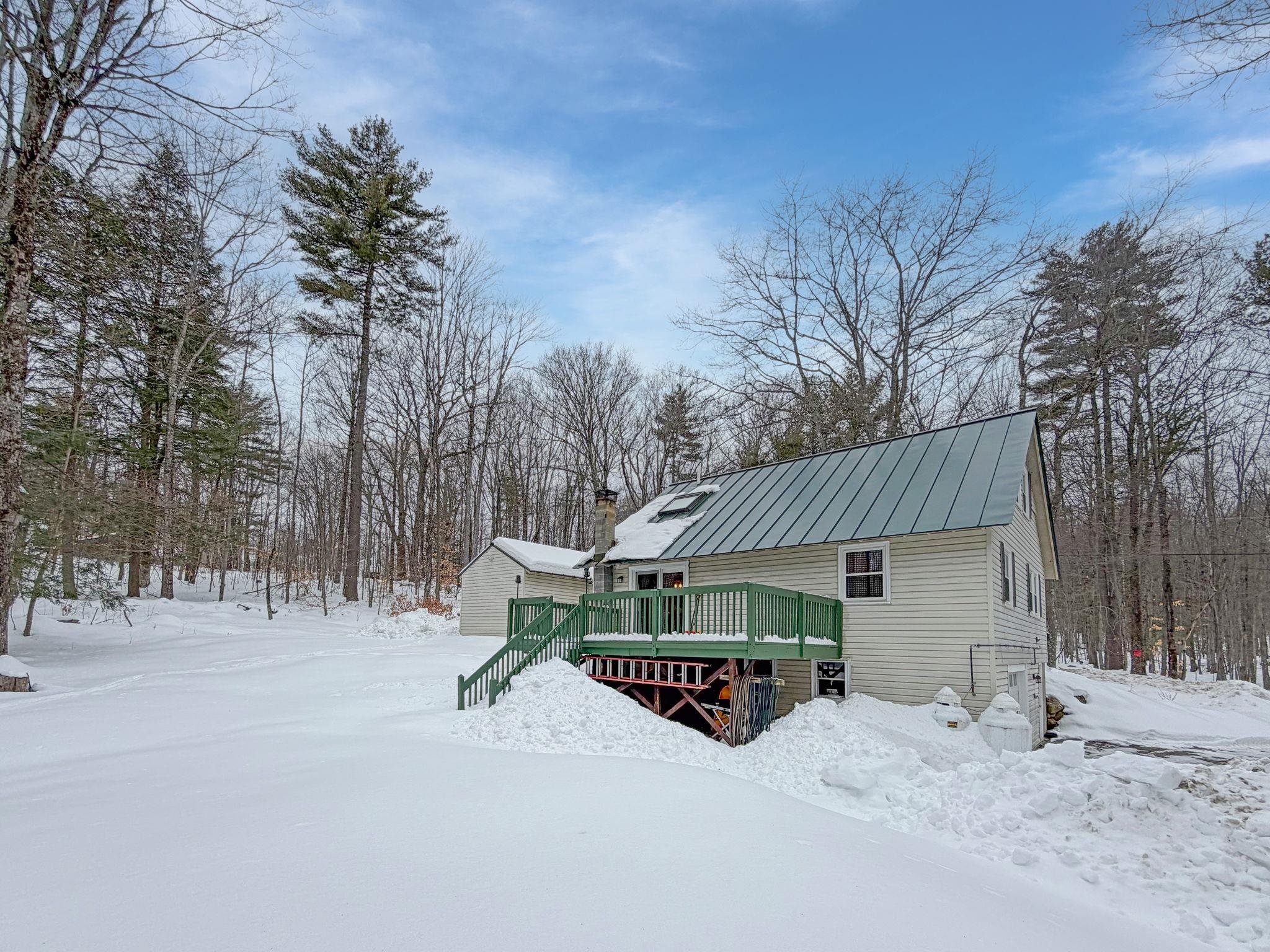 56 Hogg Hill Rd, Bradford, NH 03221