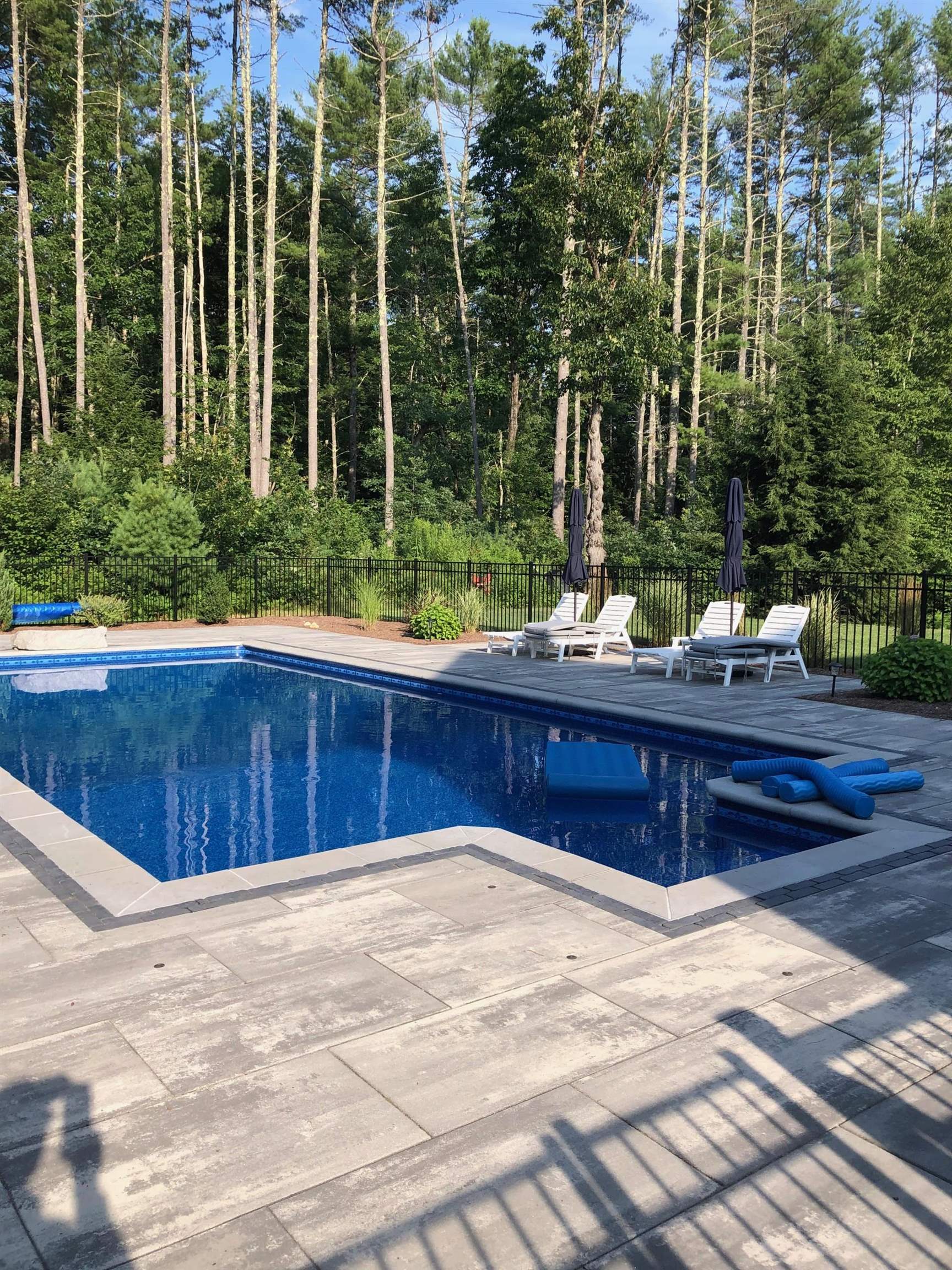 9 Quigley Way, Brookline, NH 03033