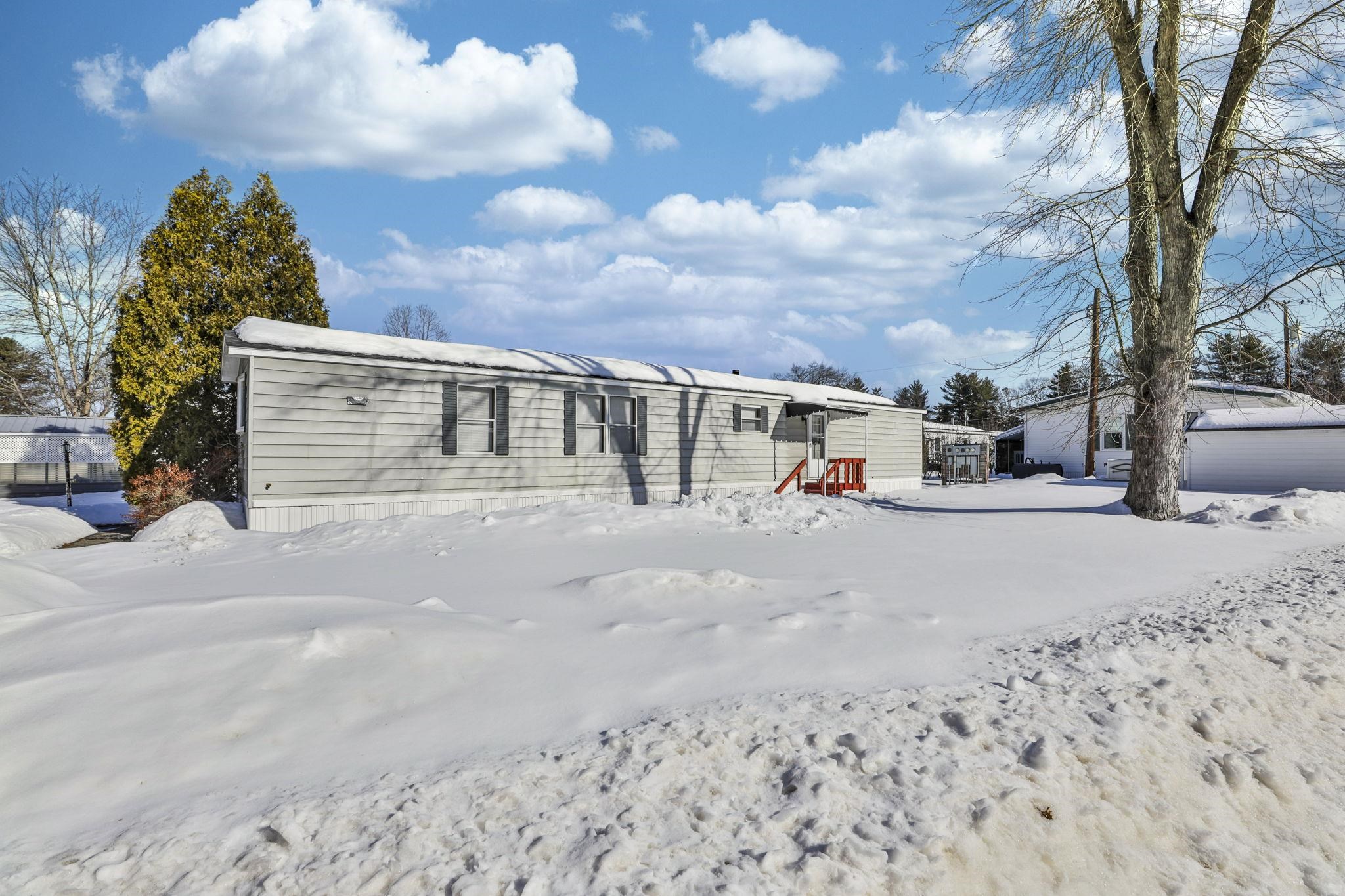 16 Buttonwood Ln, Merrimack, NH 03054