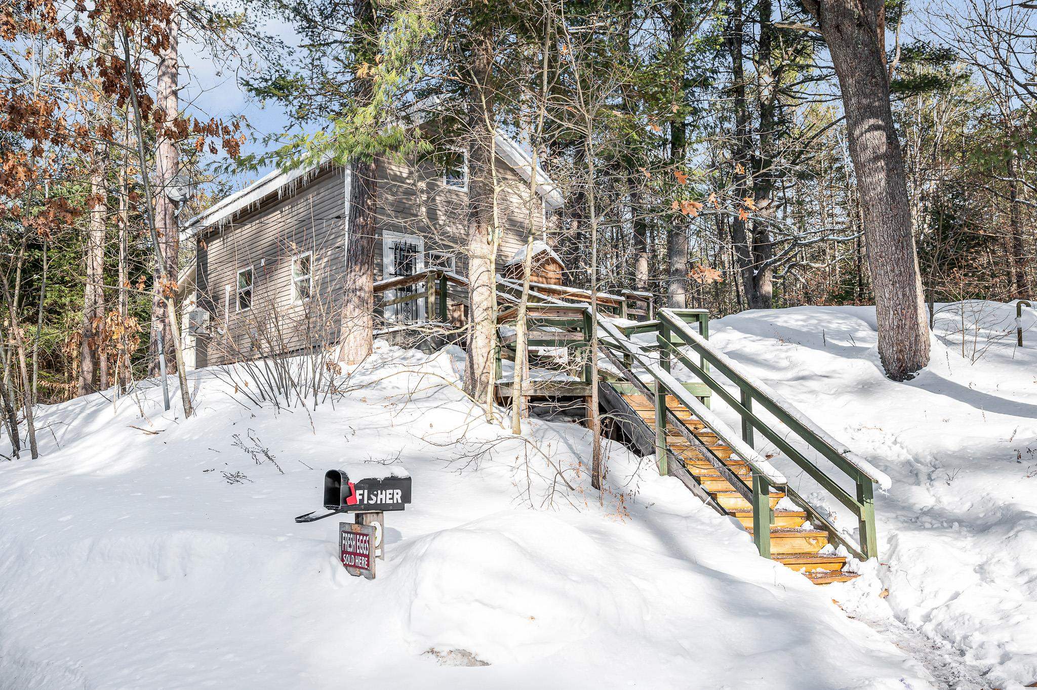 95 Gile Pond Rd, Franklin, NH 03235