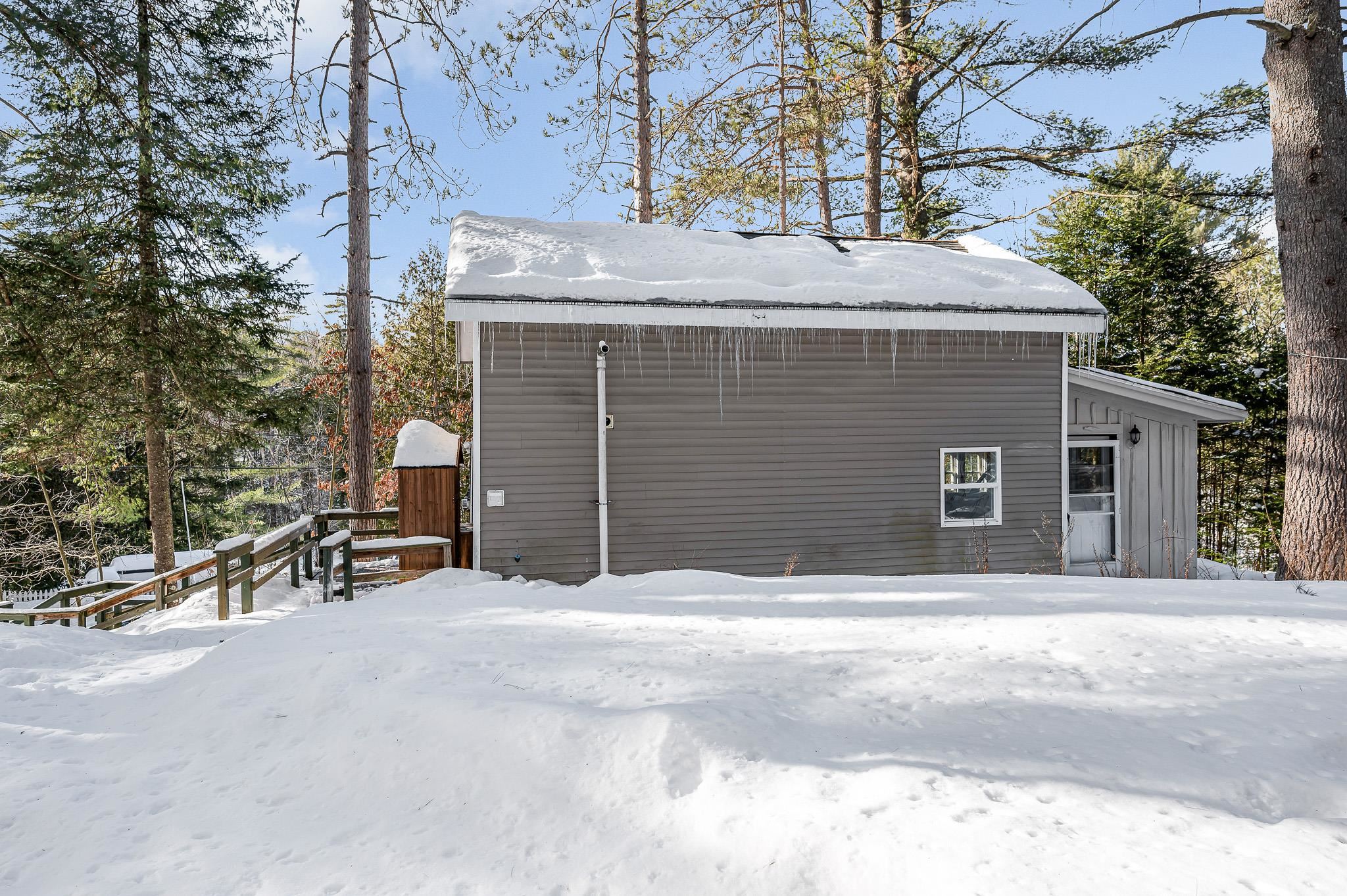 95 Gile Pond Rd, Franklin, NH 03235