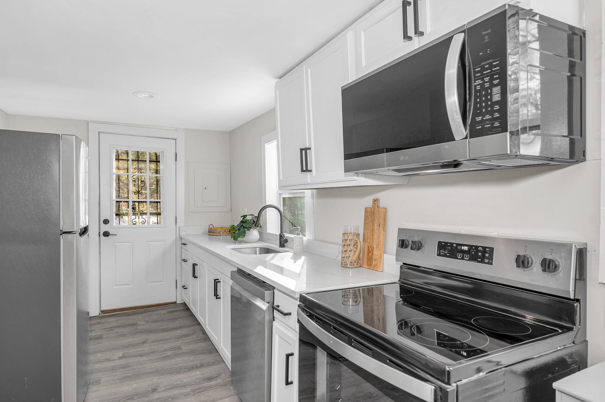 95 Gile Pond Rd, Franklin, NH 03235