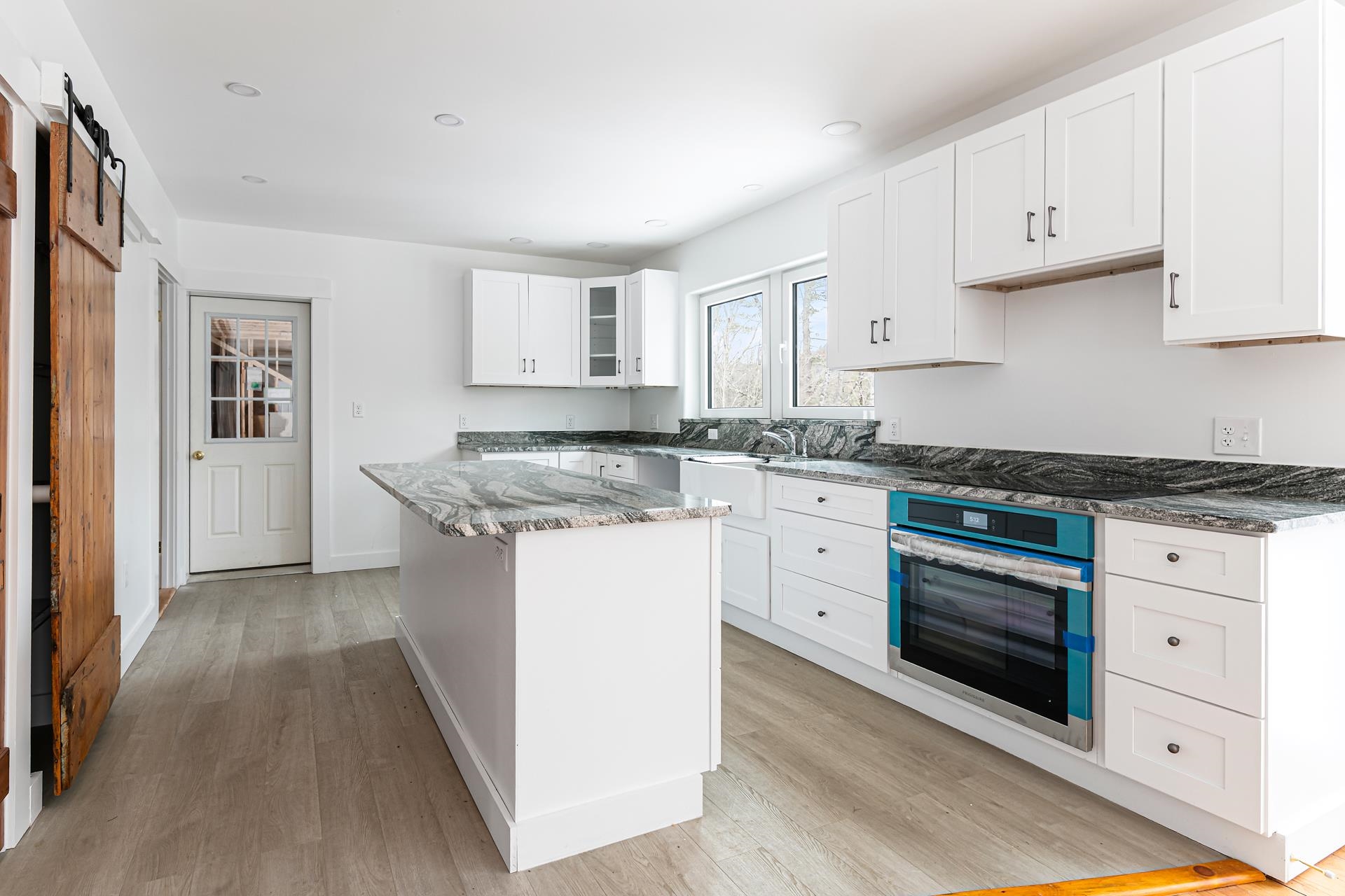 516 West Salisbury Rd, Salisbury, NH 03268