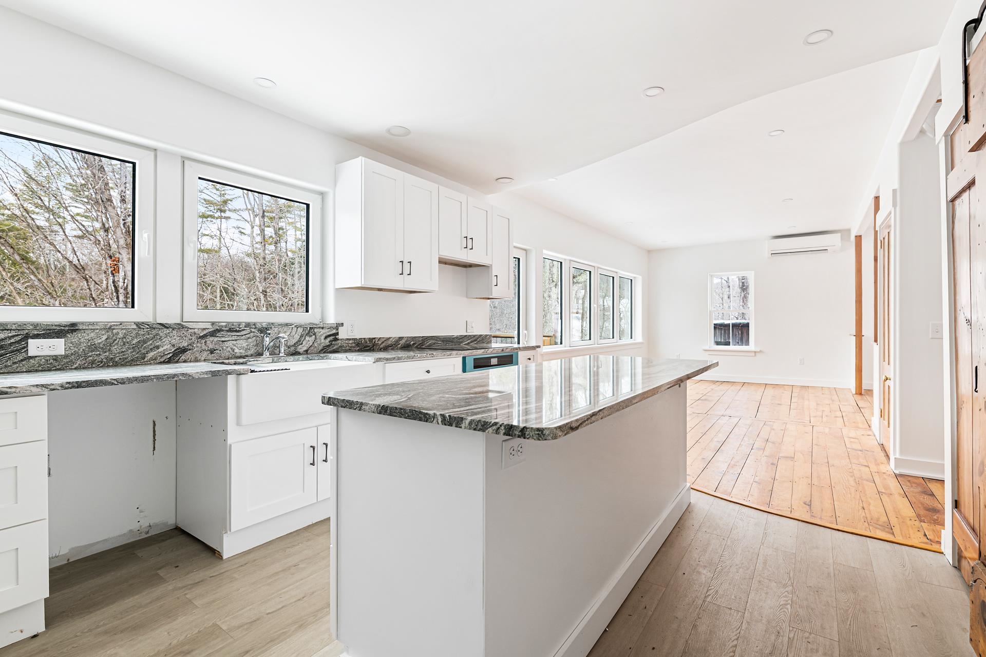 516 West Salisbury Rd, Salisbury, NH 03268