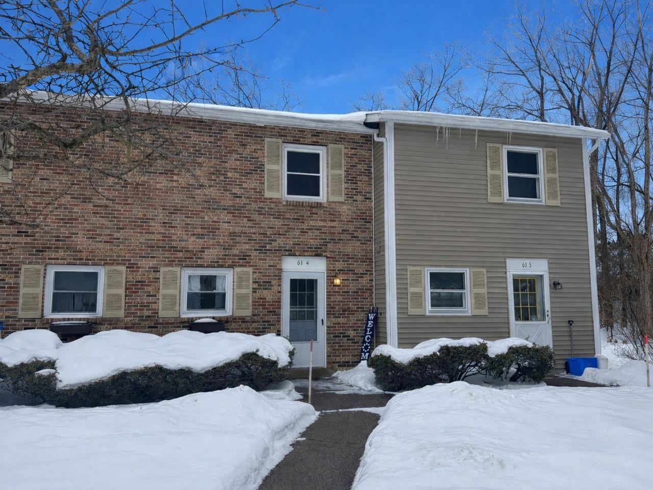 61 Red Pines Lane Unit: 4