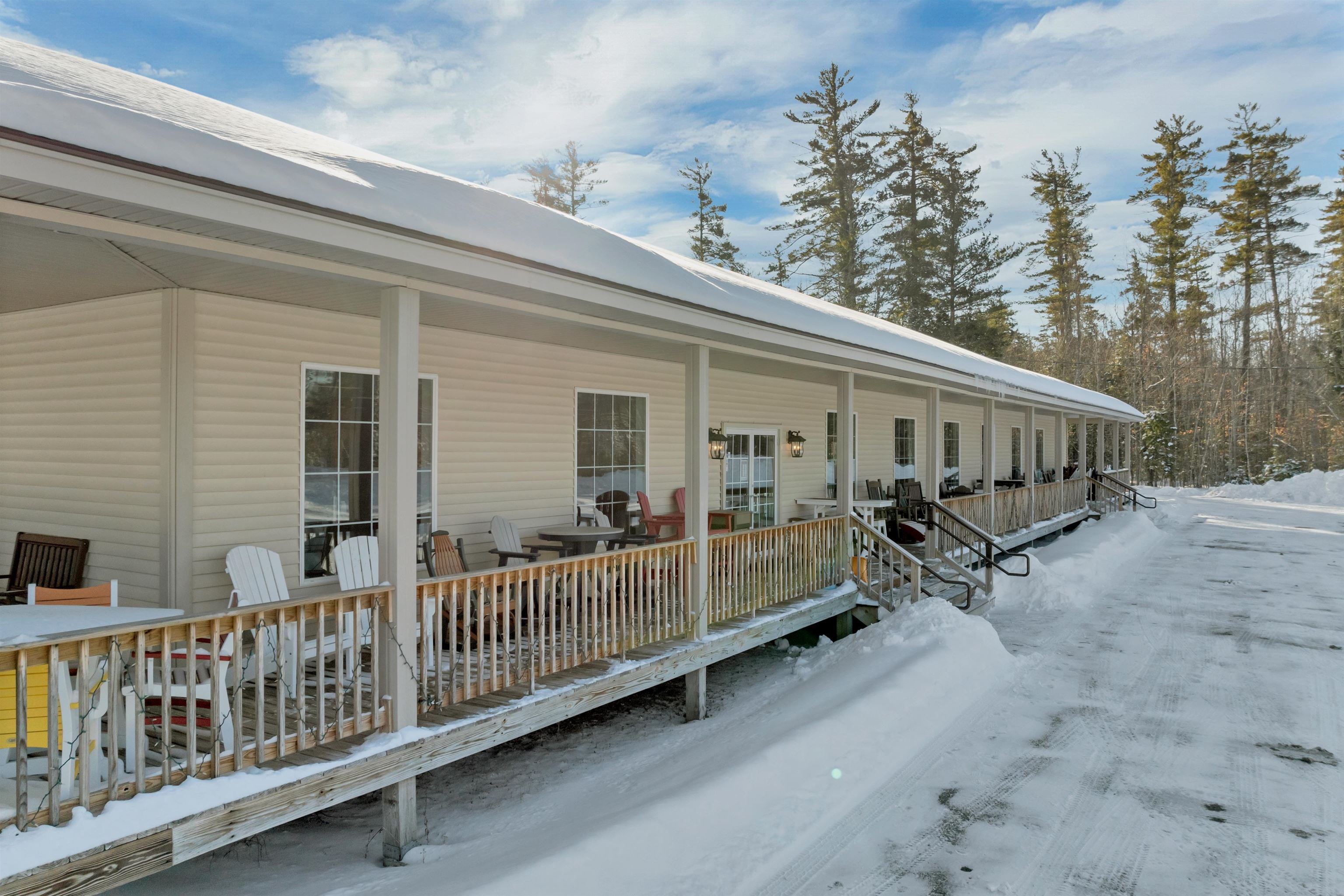 1210 White Mountain Hw, Ossipee, NH 03864