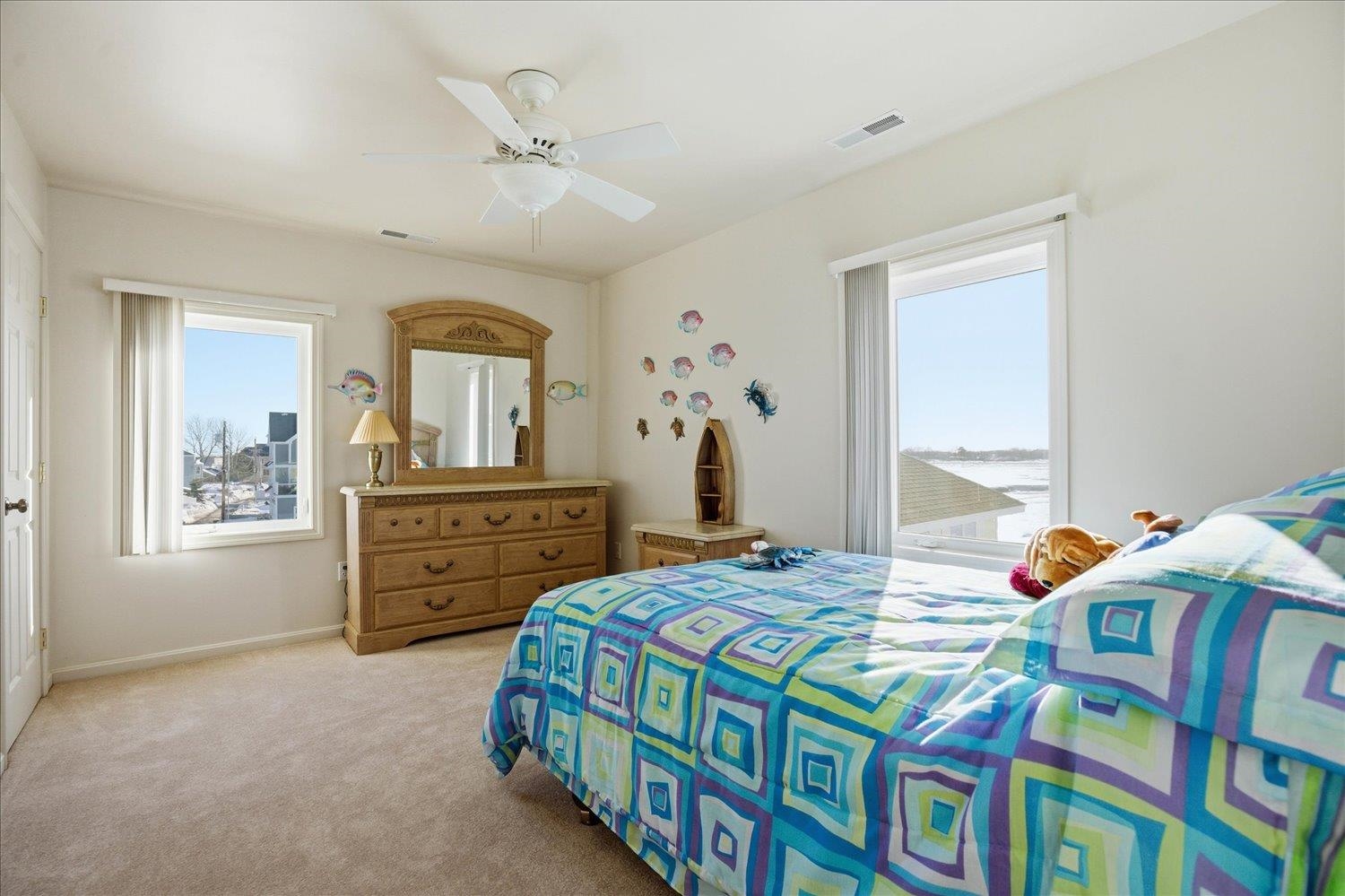 23 River St, Seabrook, NH 03874