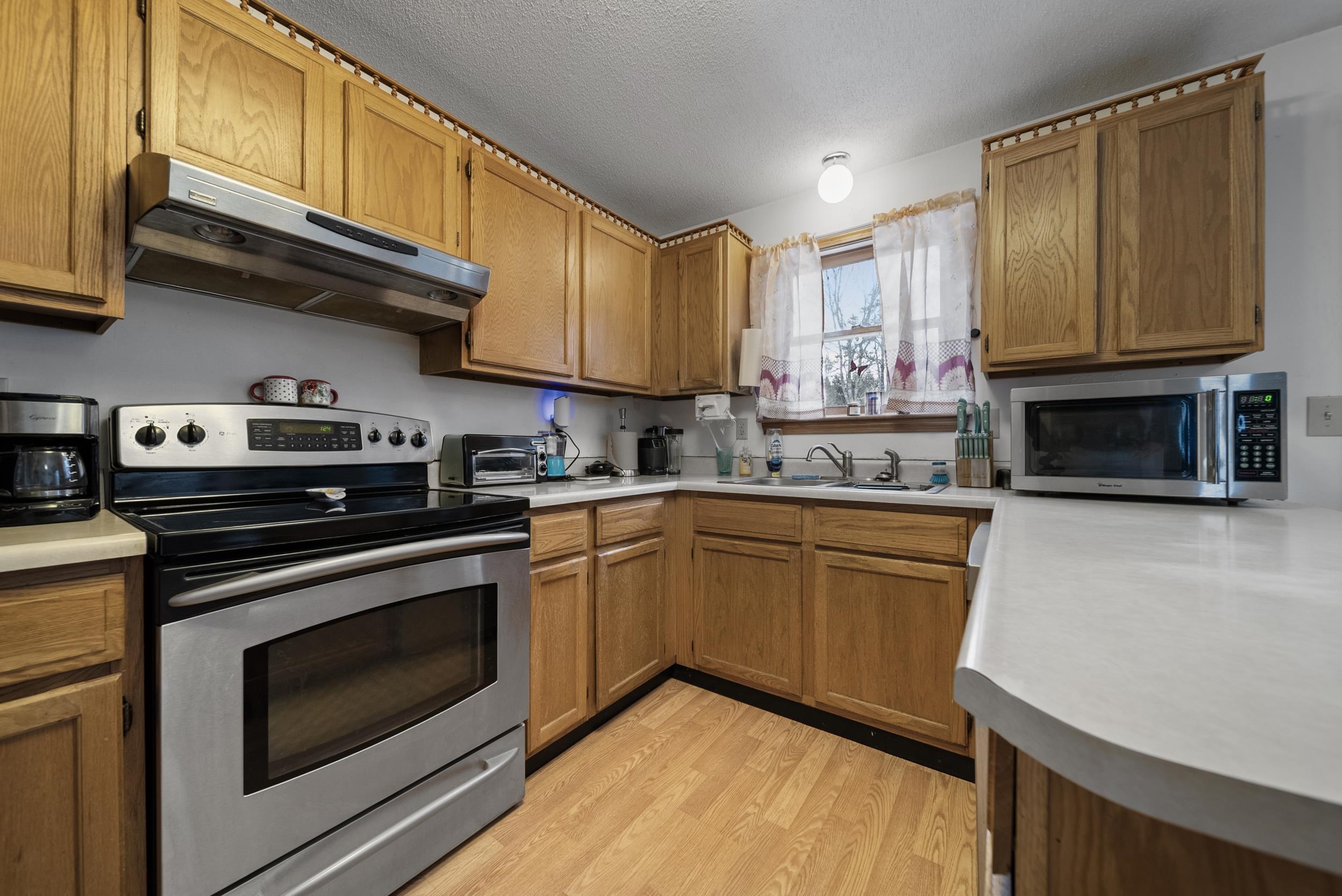 93 Queen St, Boscawen, NH 03303