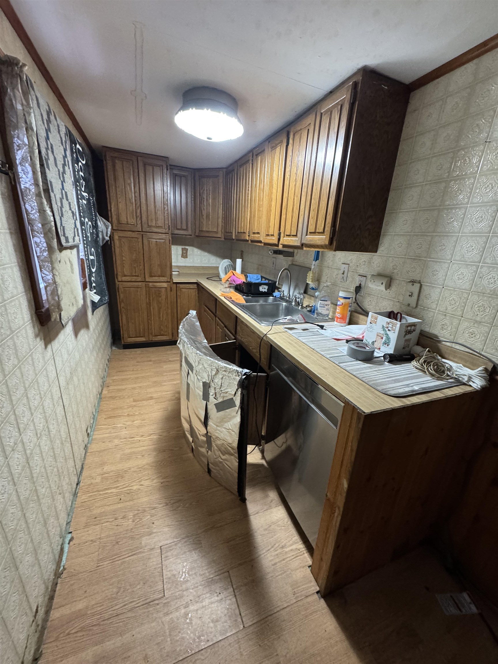 35 Highland Ave, Derry, NH 03038-2630