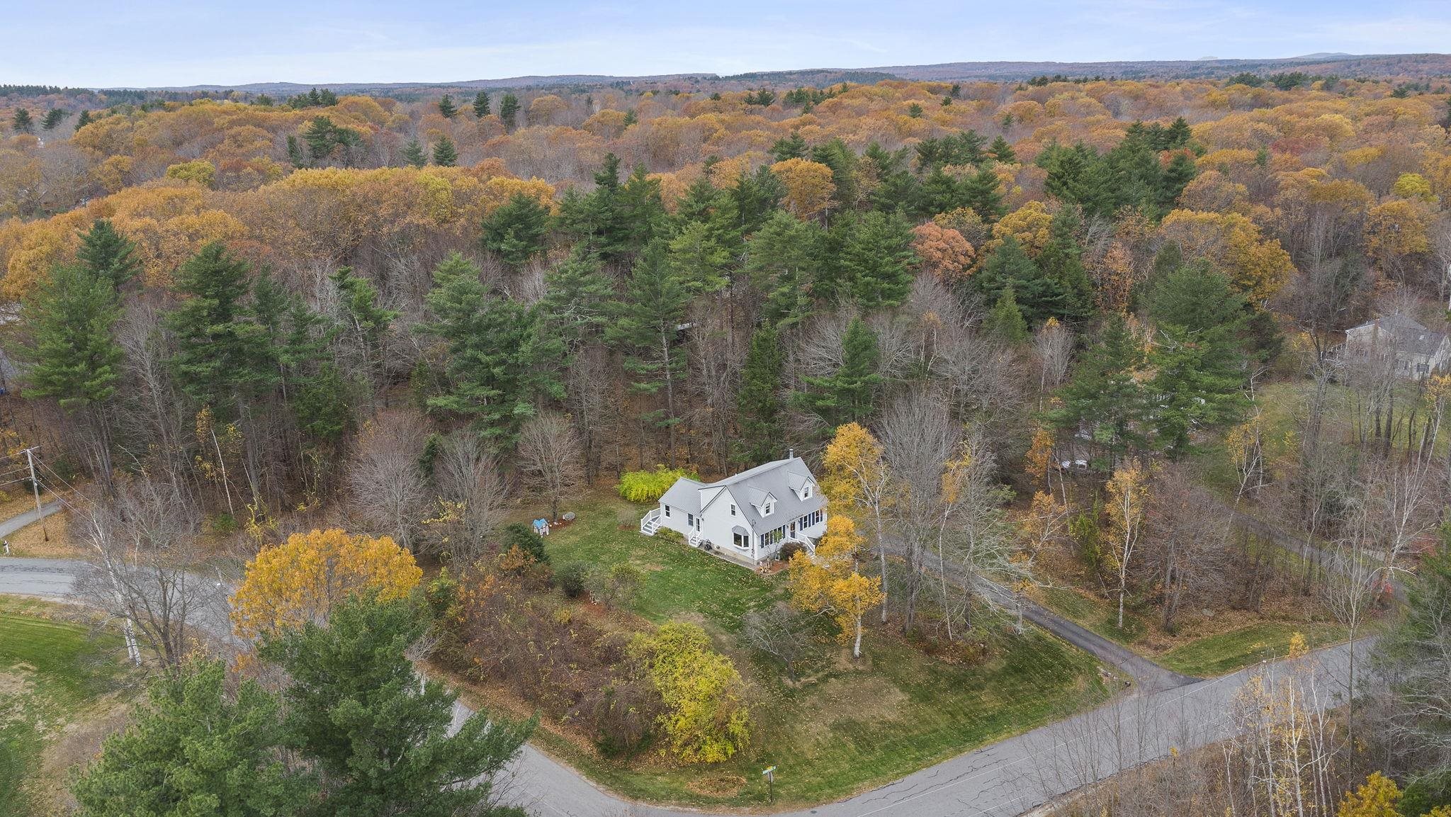 4 Merryfield Ln, Hampstead, NH 03826