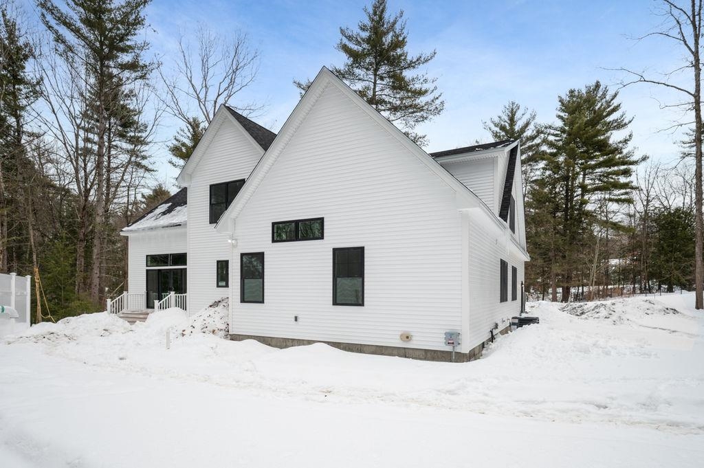 23 Winding Brook Dr, Stratham, NH 03885