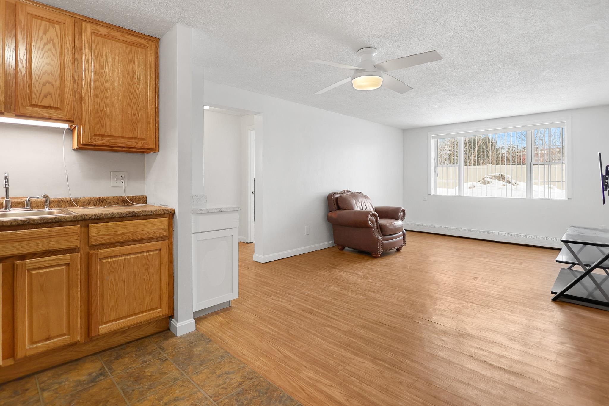 99 Cluff Crossing Rd, Salem, NH 03079