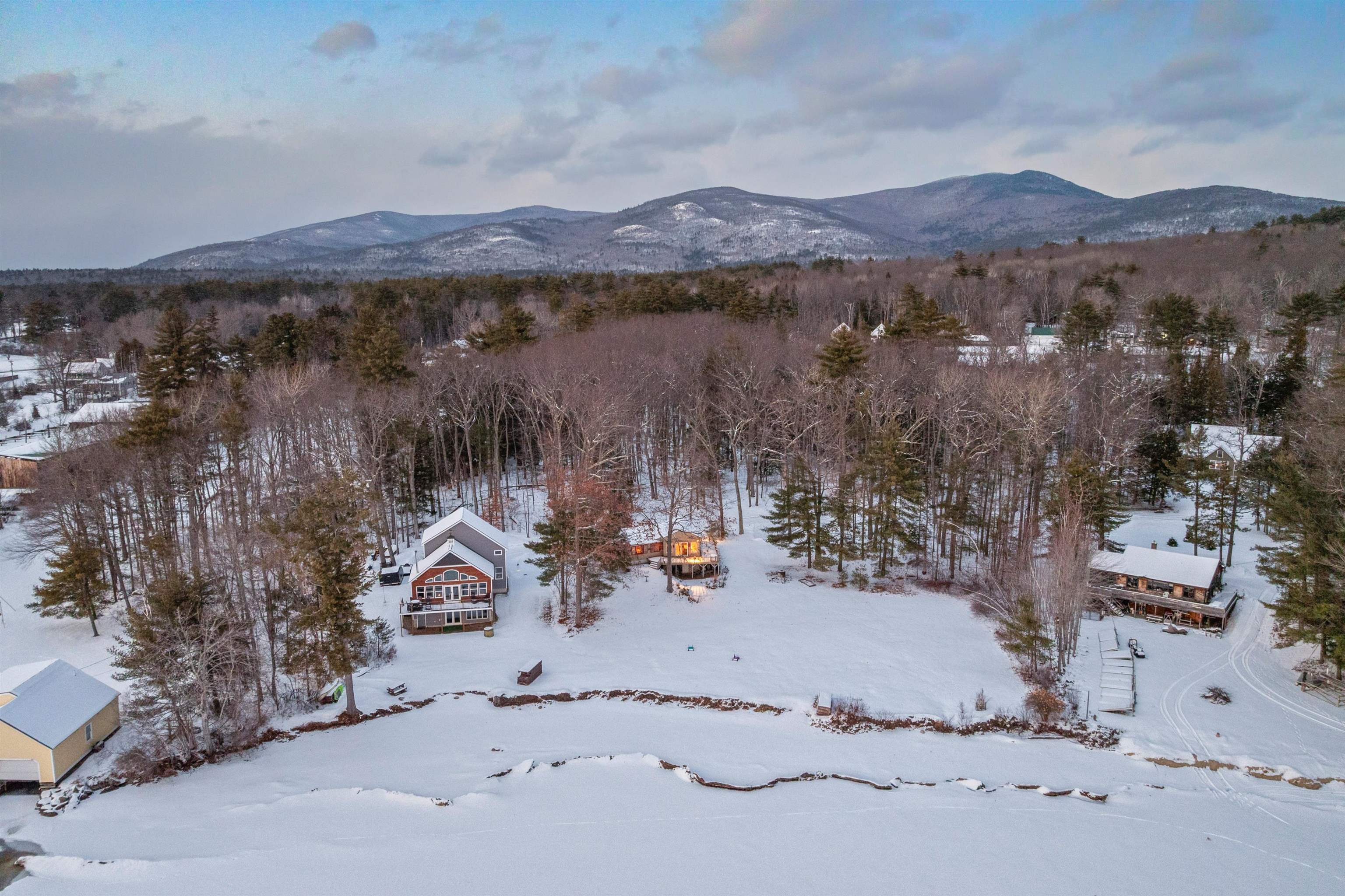3 Brewster Rd, Tuftonboro, NH 03816