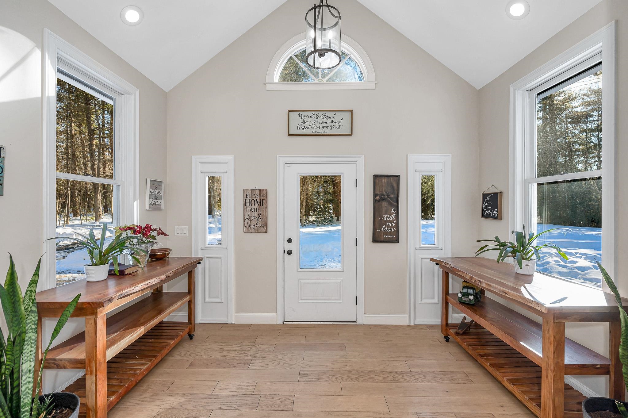 36 Blueberry Ln, New Ipswich, NH 03071