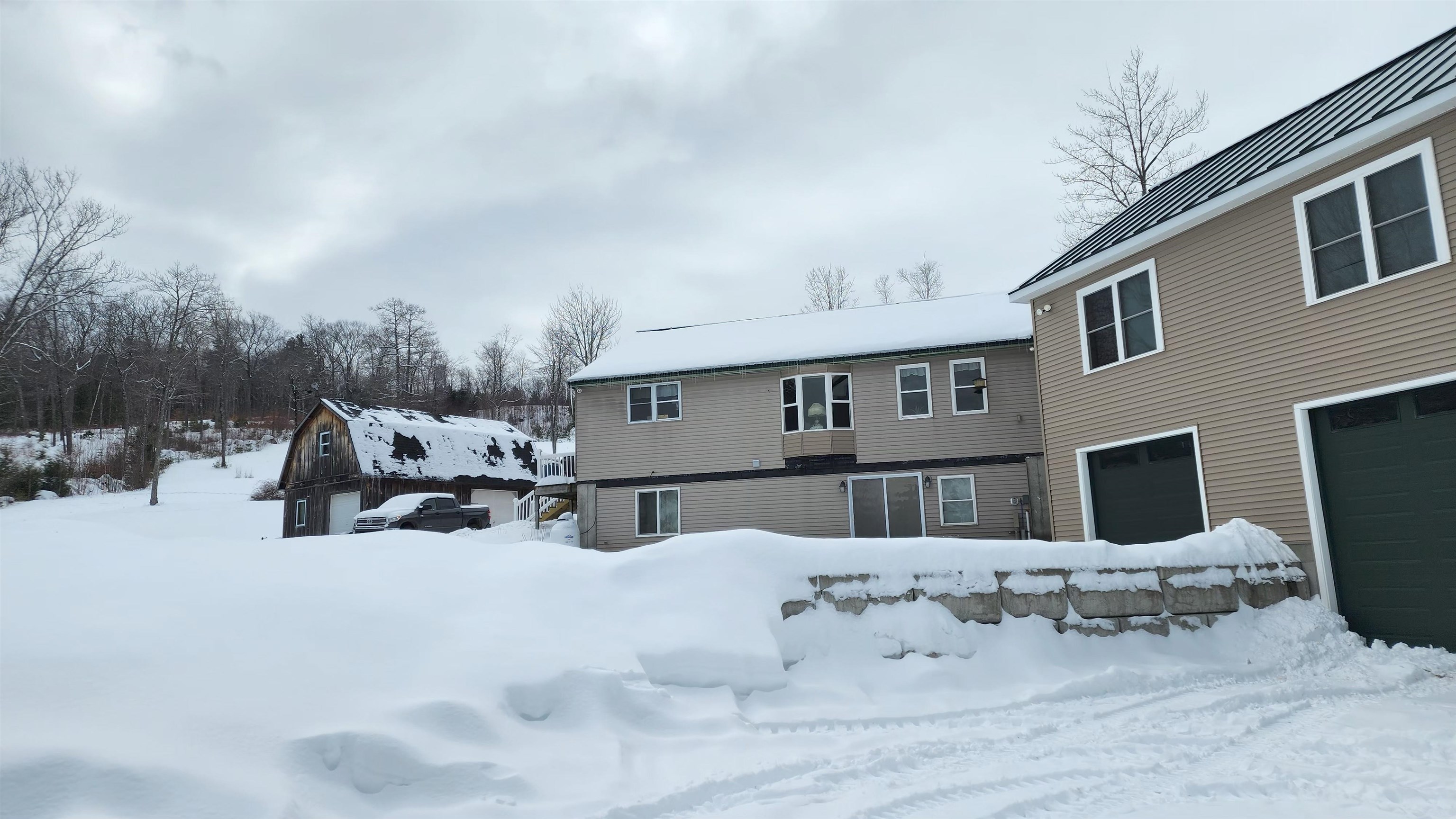 449 N Wakefield Rd, Wolfeboro, NH 03872