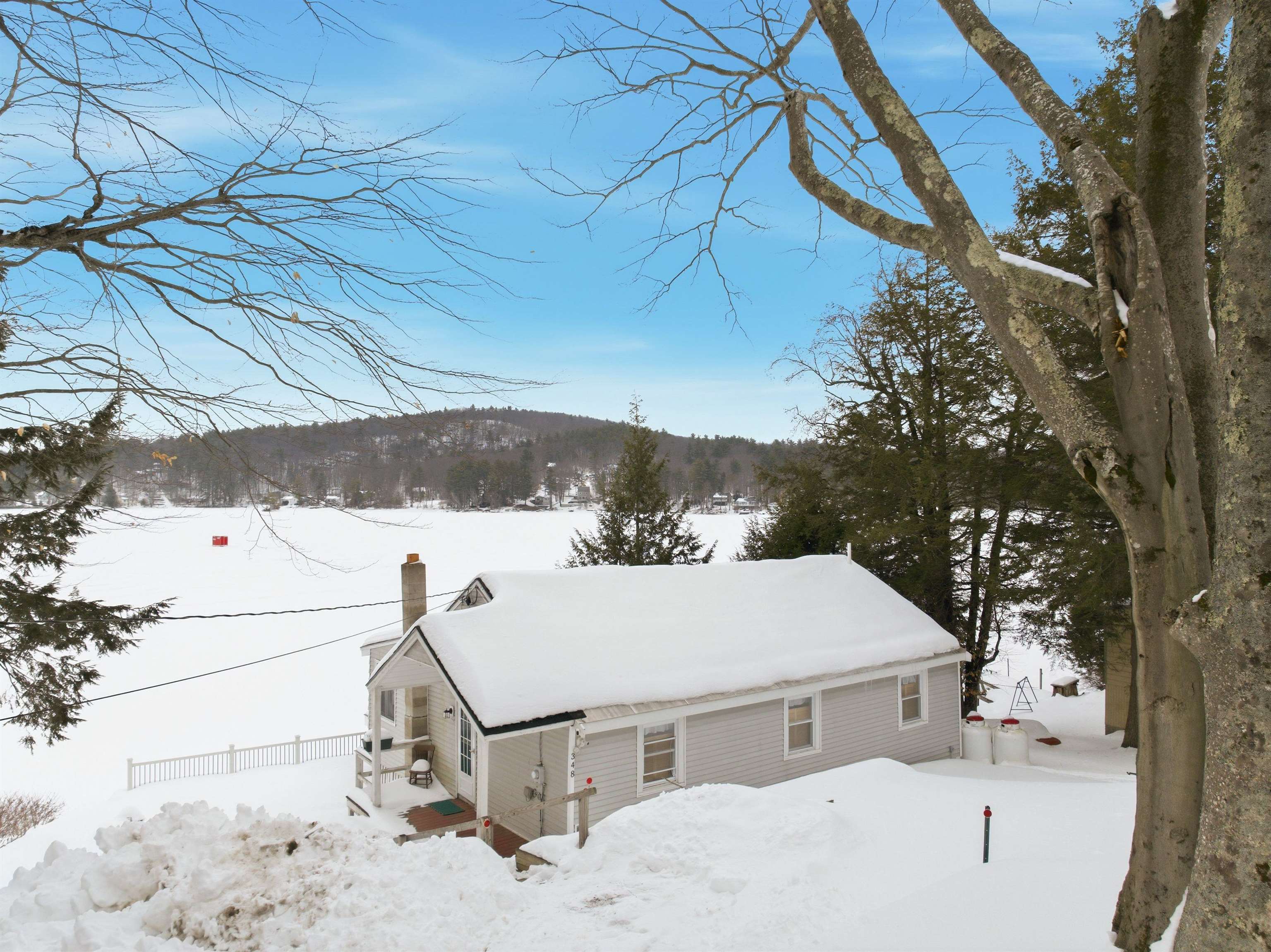 348 Hemlock Dr, Gilmanton, NH 03267