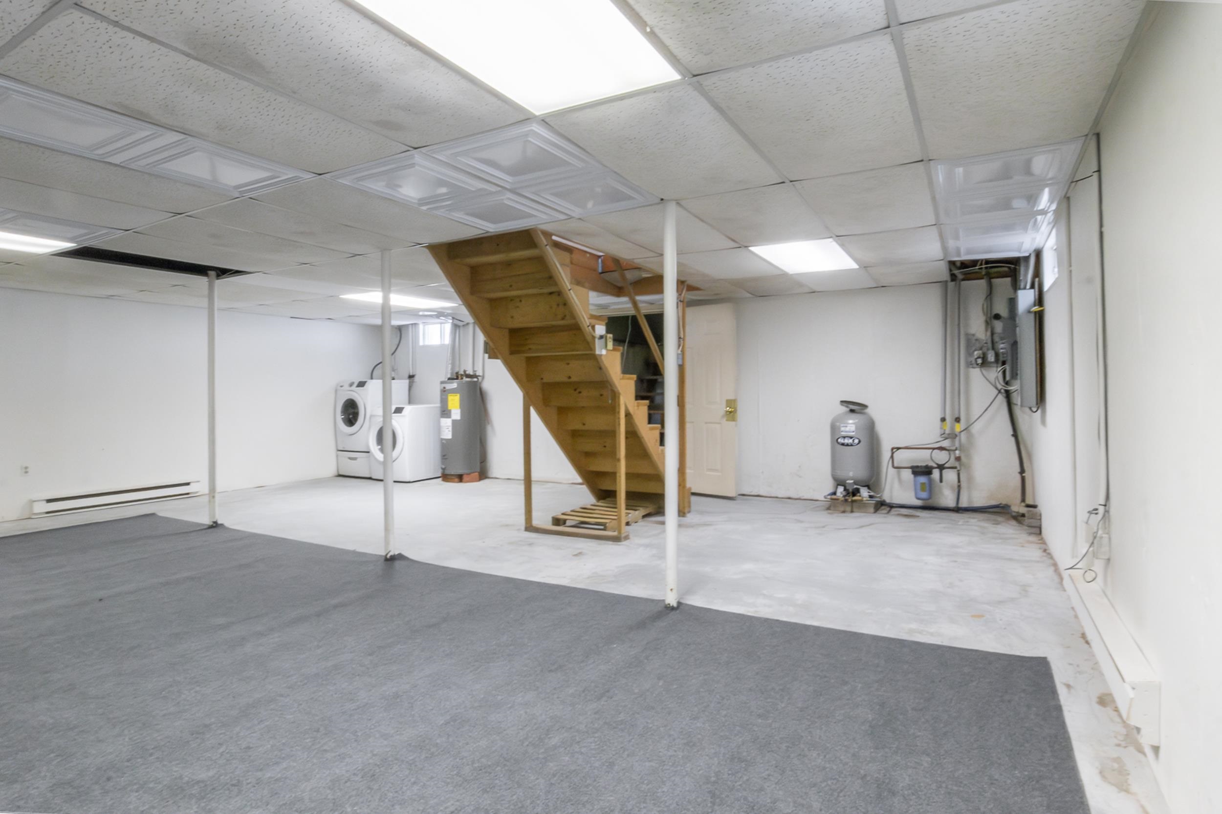 344 Main St #A, Plaistow, NH 03865