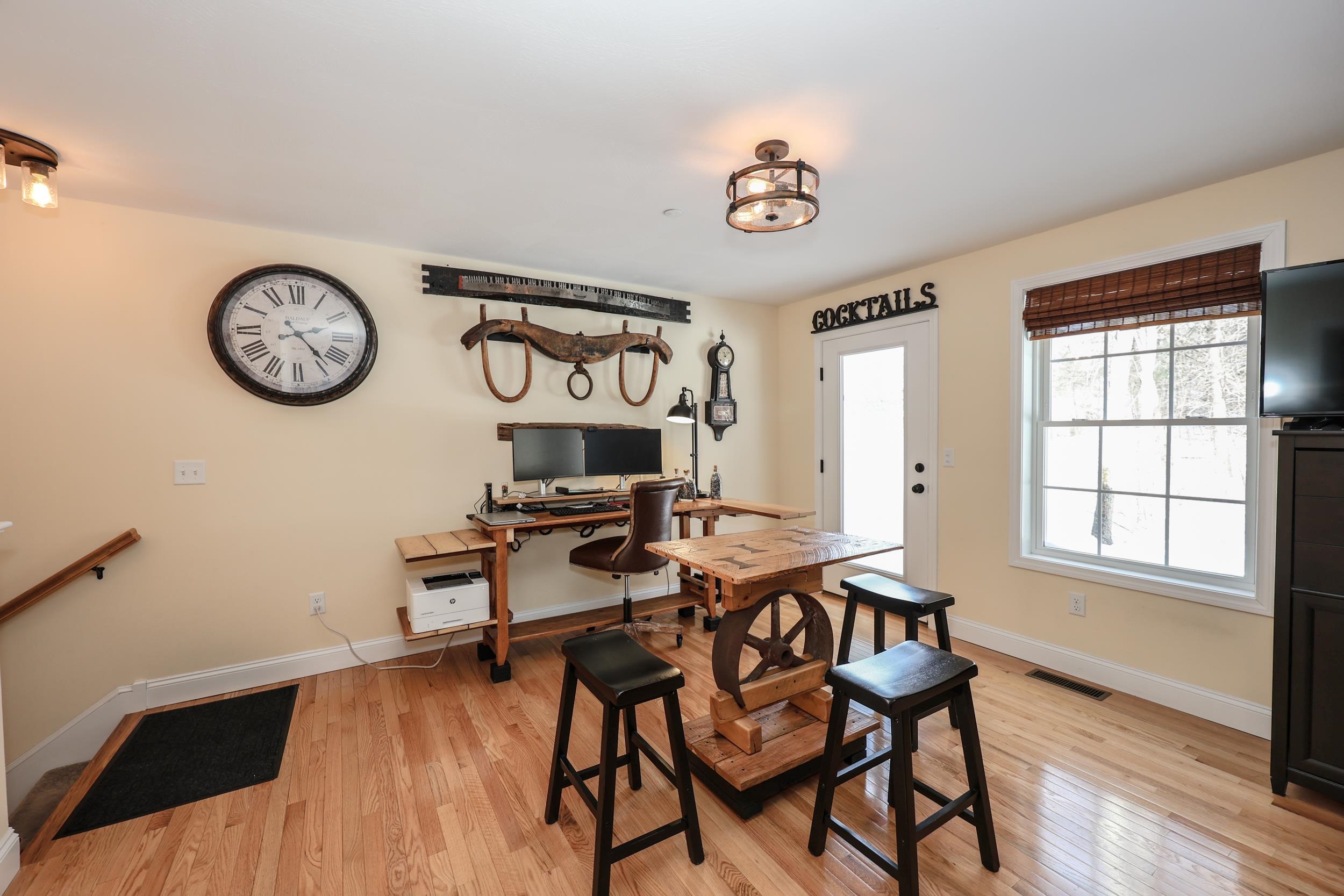 11 Rockingham Rd, Auburn, NH 03032