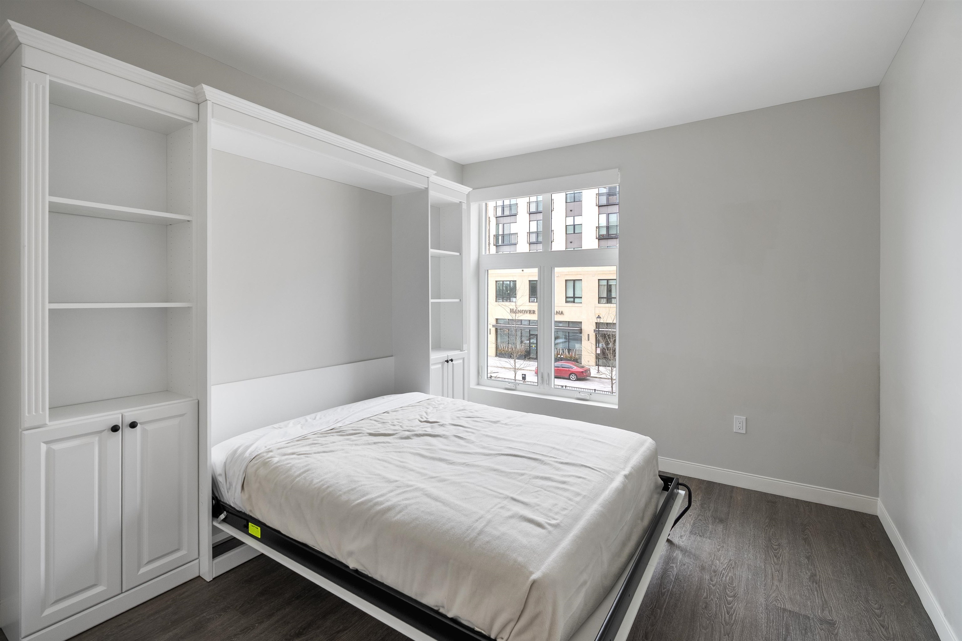 18 Artisan Dr, Salem, NH 03079