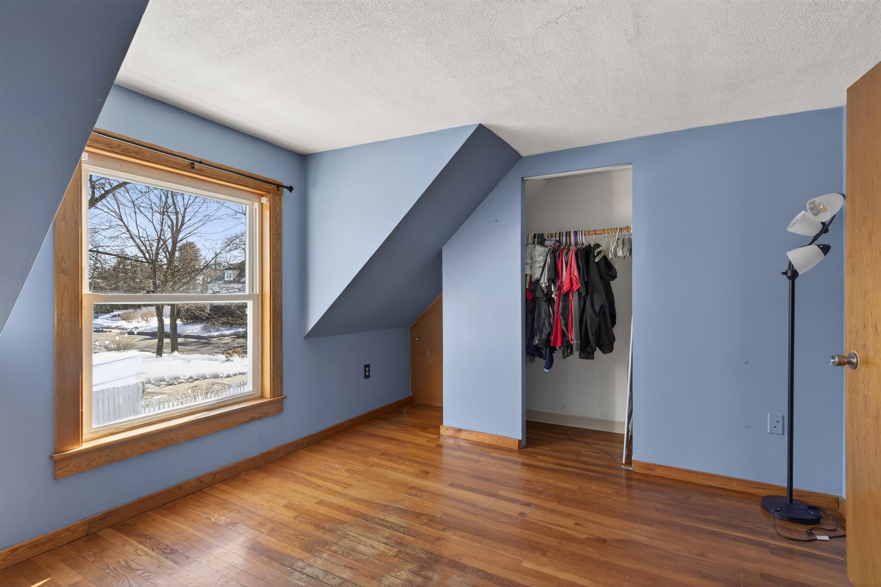 185 Mast Rd, Manchester, NH 03102