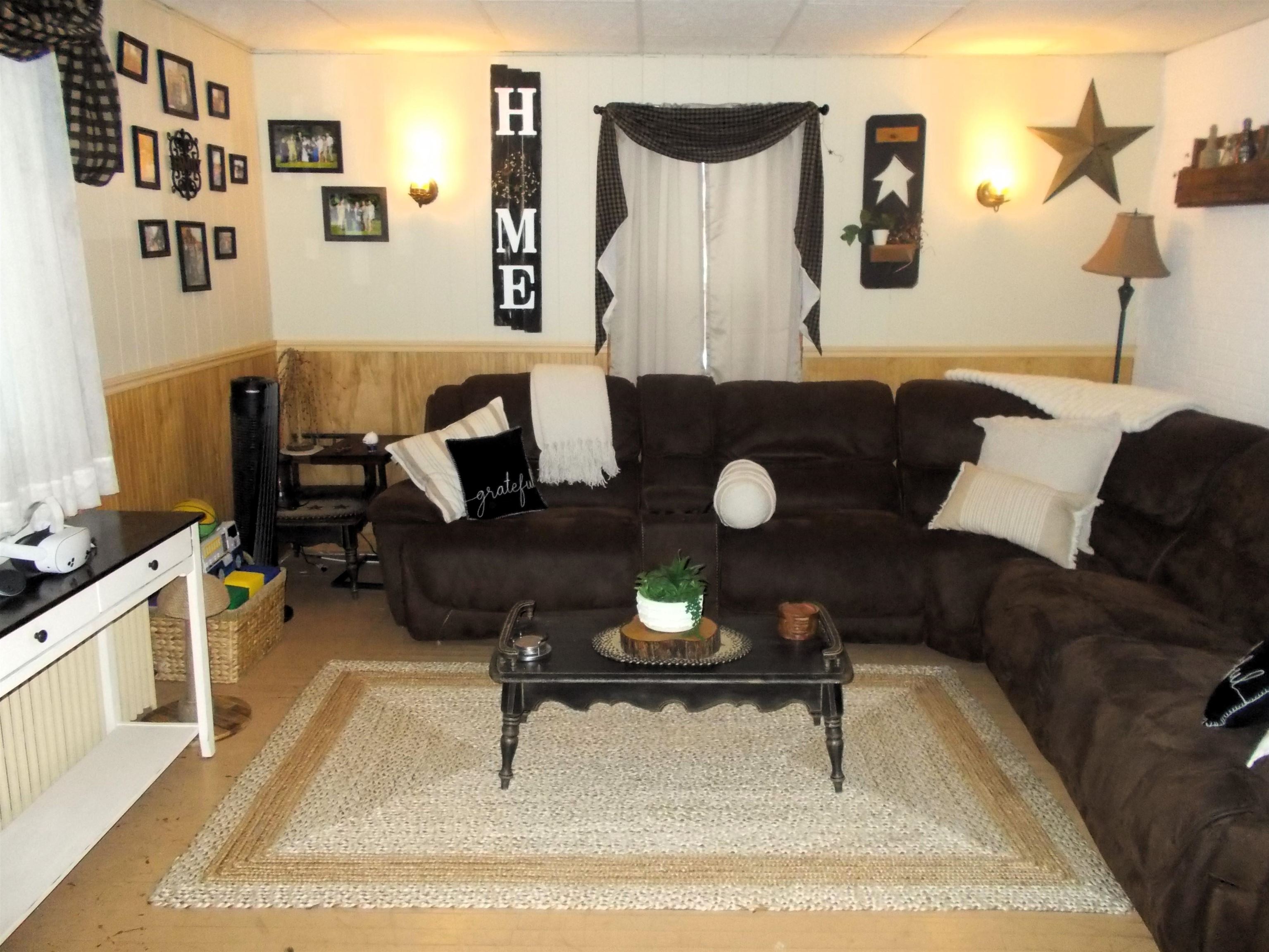 17 Hemlock Ln, Berlin, NH 03570