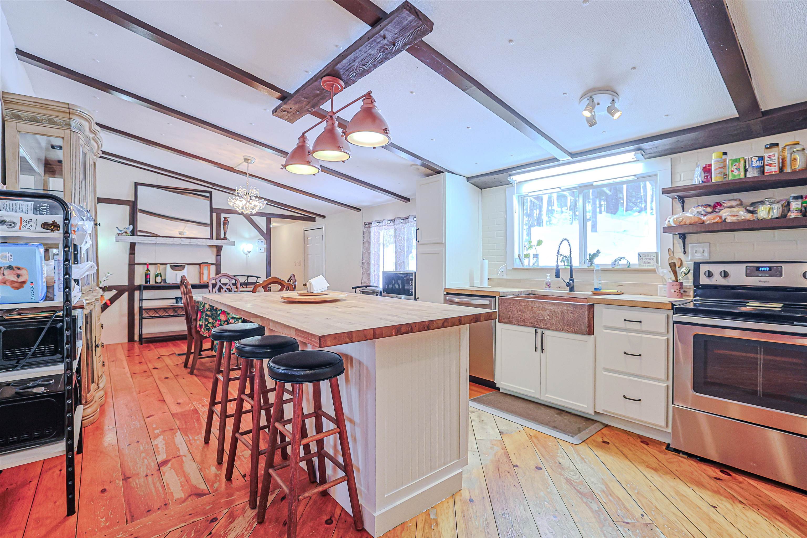 21 Dodge Rd, Groton, NH 03040