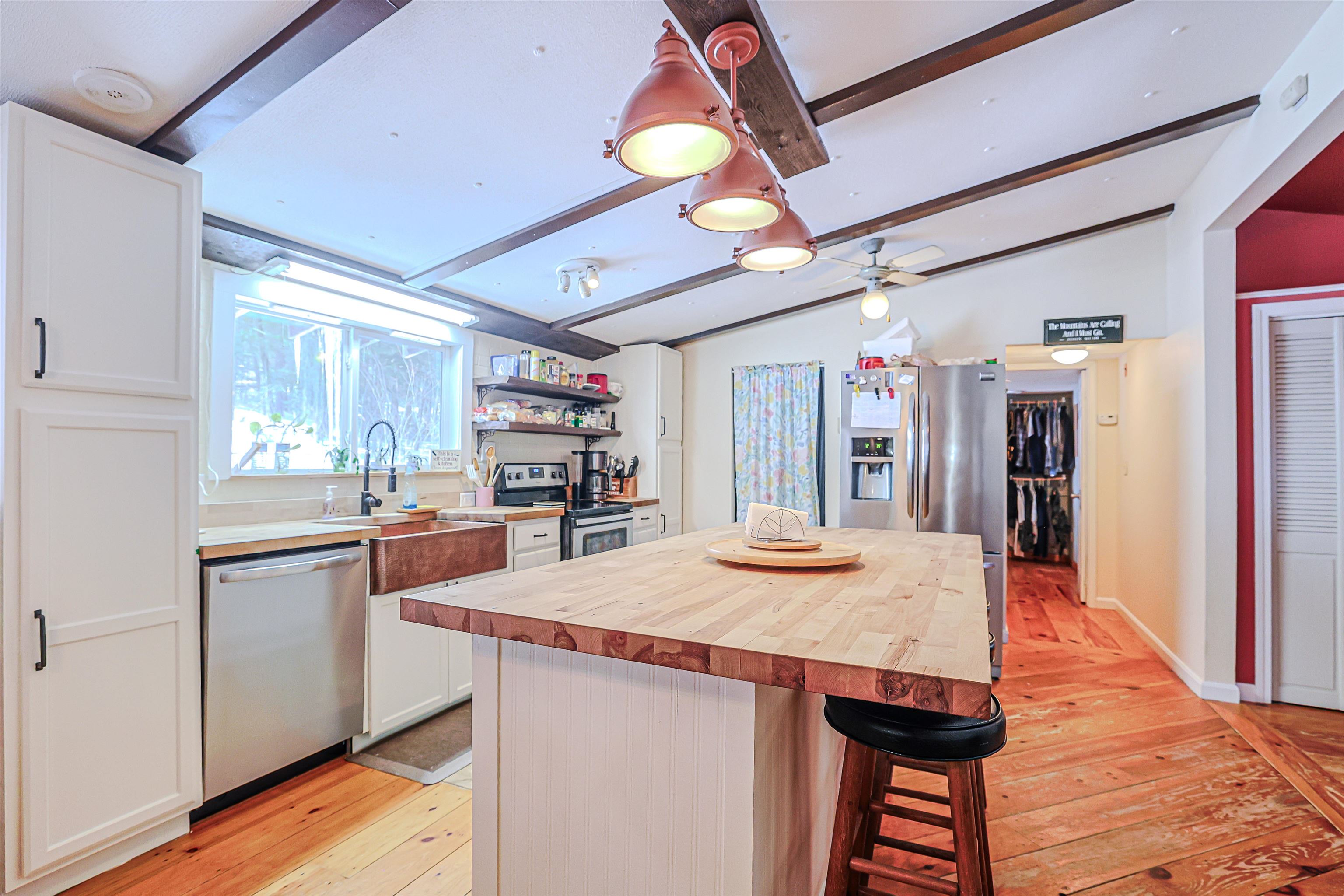 21 Dodge Rd, Groton, NH 03040