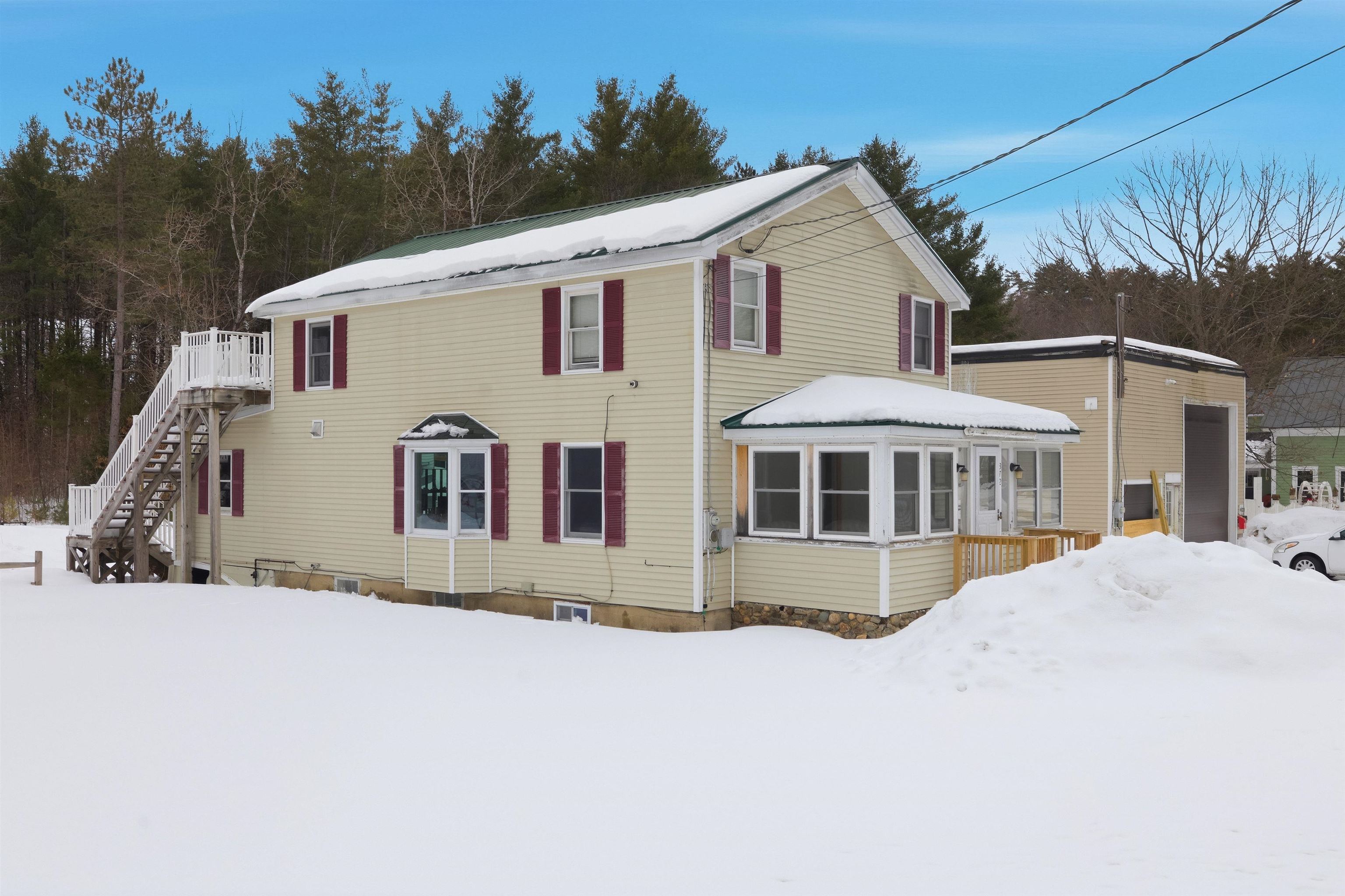 372 Owl St, Campton, NH 03223