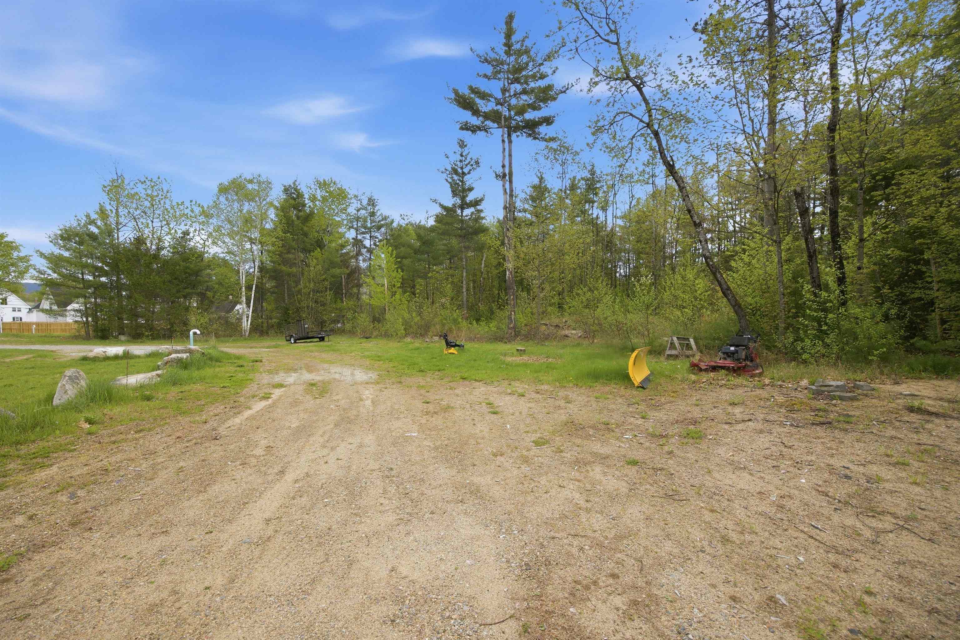 372 Owl St, Campton, NH 03223
