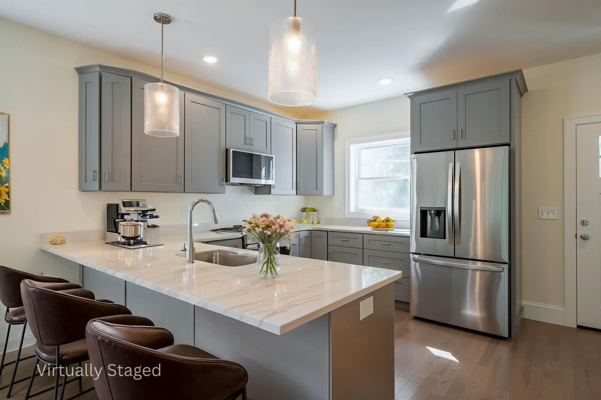 8 Wilderness Dr, Nashua, NH 03062