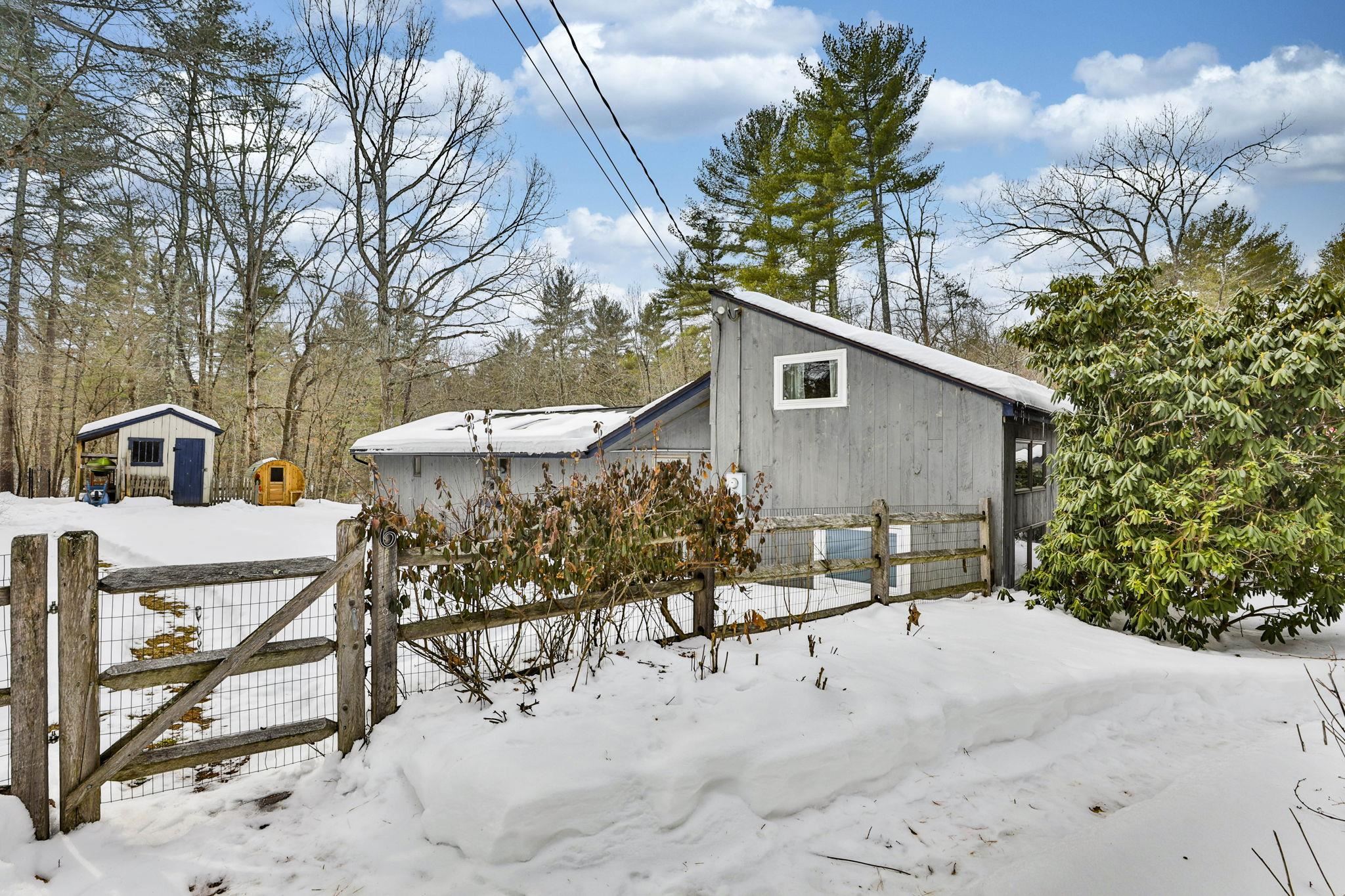 6 Skyline Dr, Brookline, NH 03033